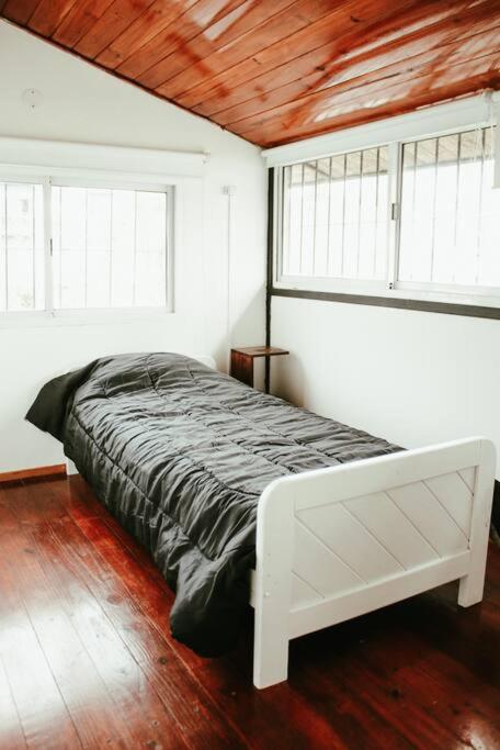 Casa Tipo Loft- Tigre Centro Con Jardin, Parrilla - 4 Personas