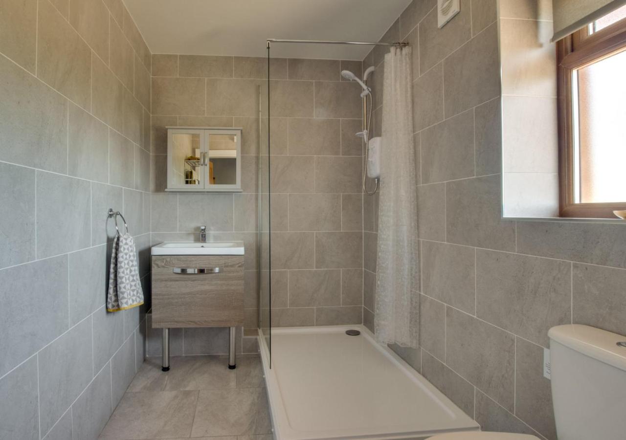 3 Bed in Coelbren oc-way238