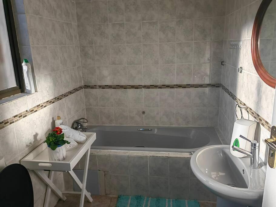 ChoosersExpressHotel