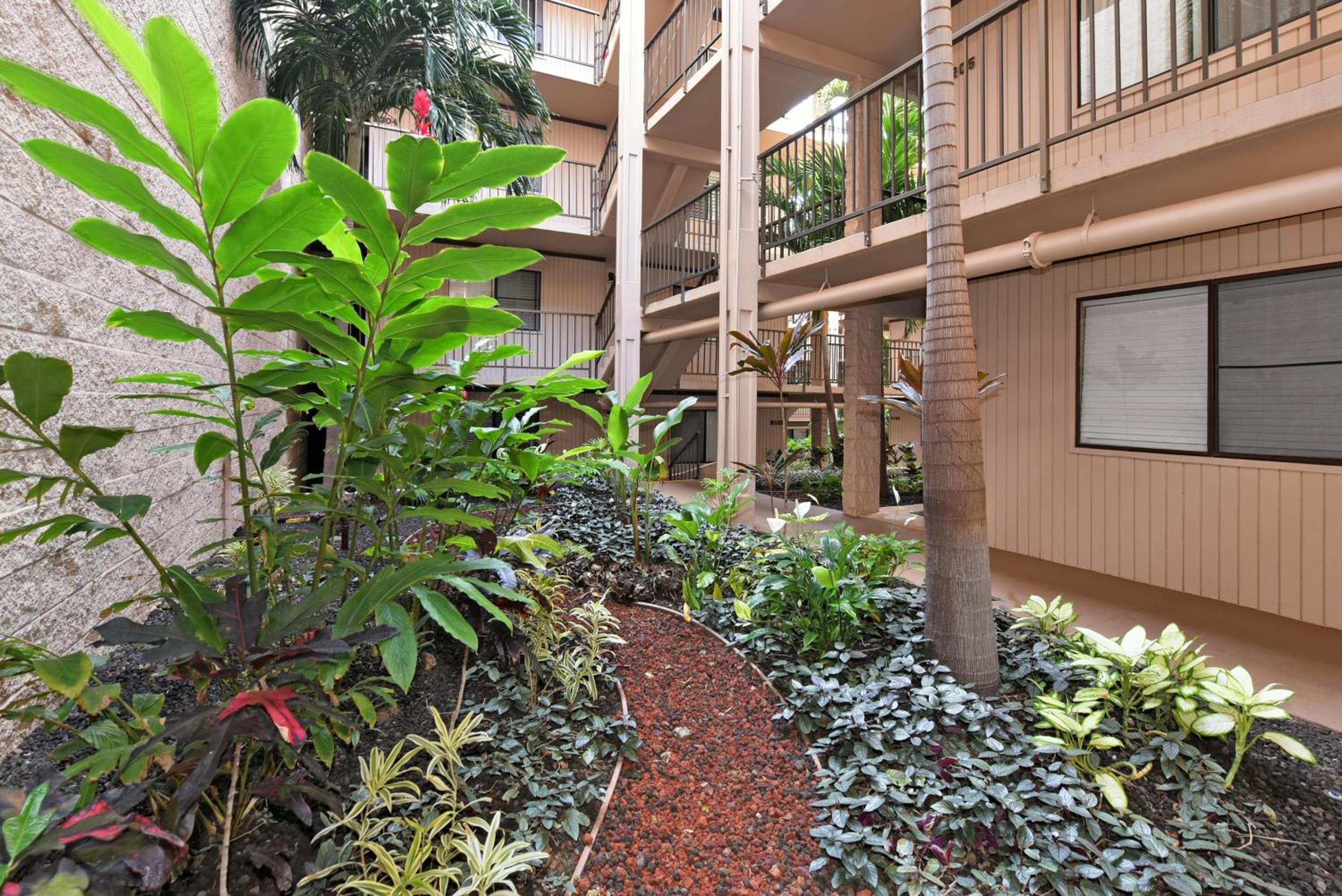 Kihei Alii Kai C405 · KAK C405 Updated 2BD Condo Across Beach w