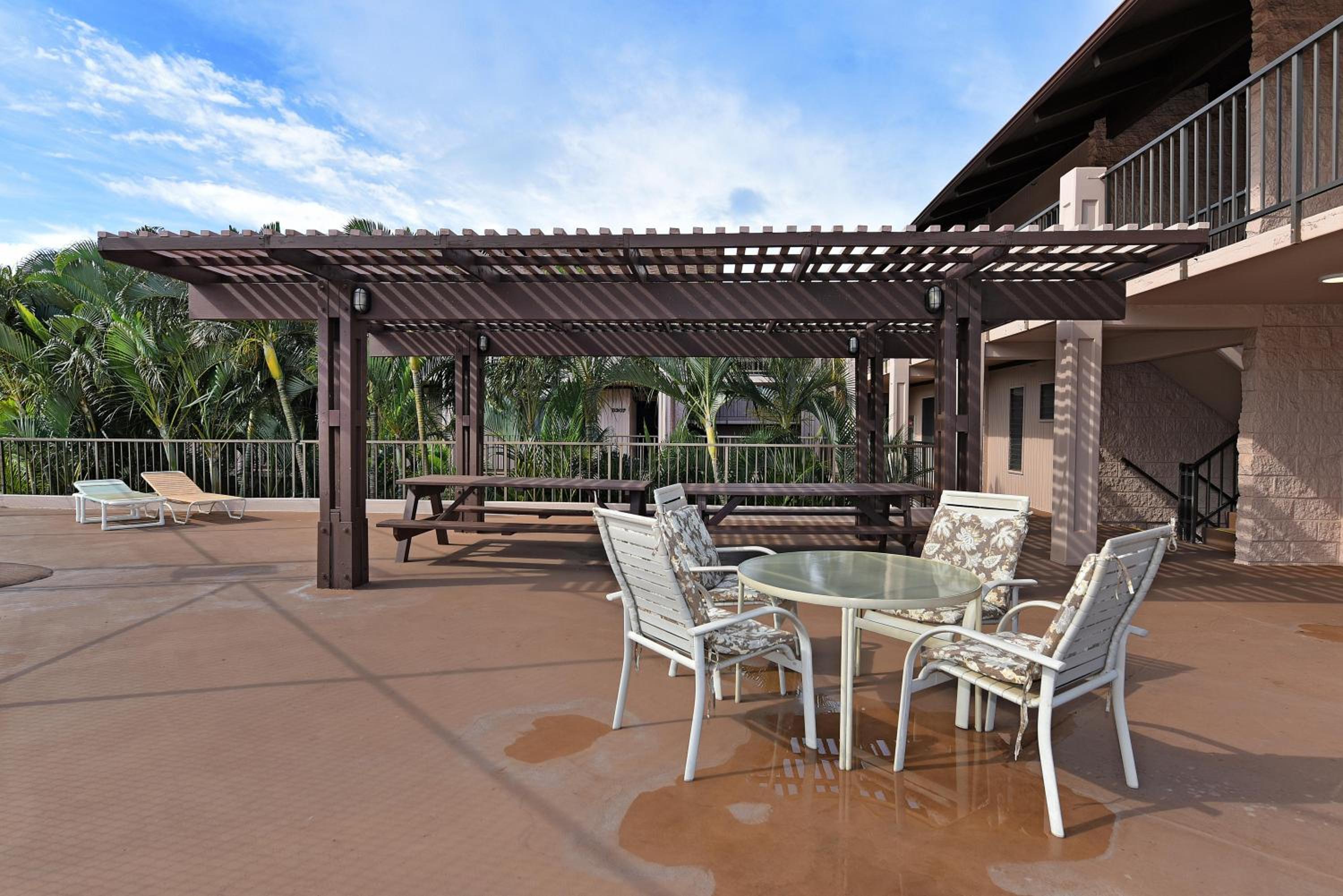 Kihei Alii Kai C405 · KAK C405 Updated 2BD Condo Across Beach w
