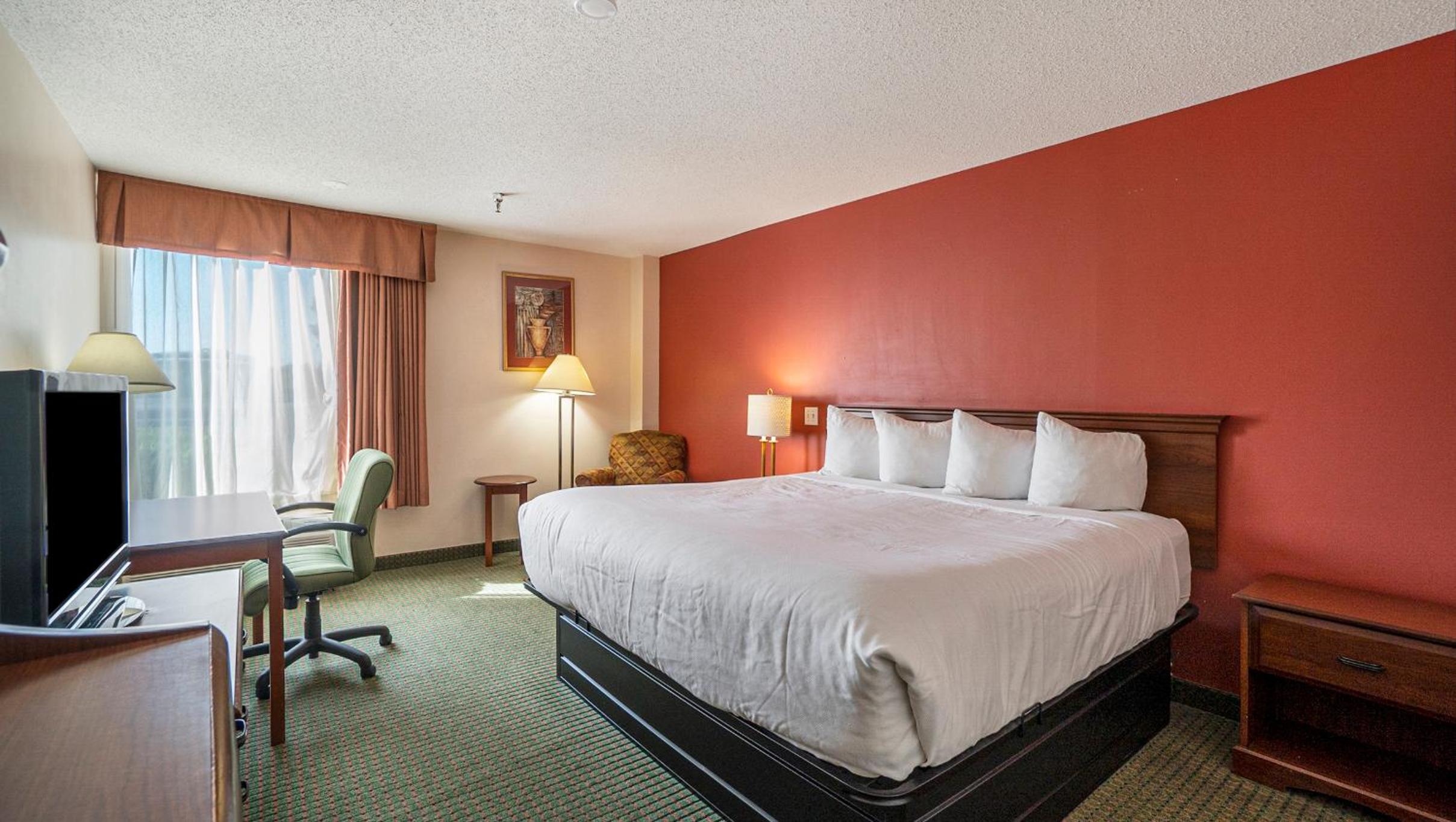 Mount Pleasant Vacations - Days Inn  Suites by Wyndham Mt Pleasant - Property Image 3