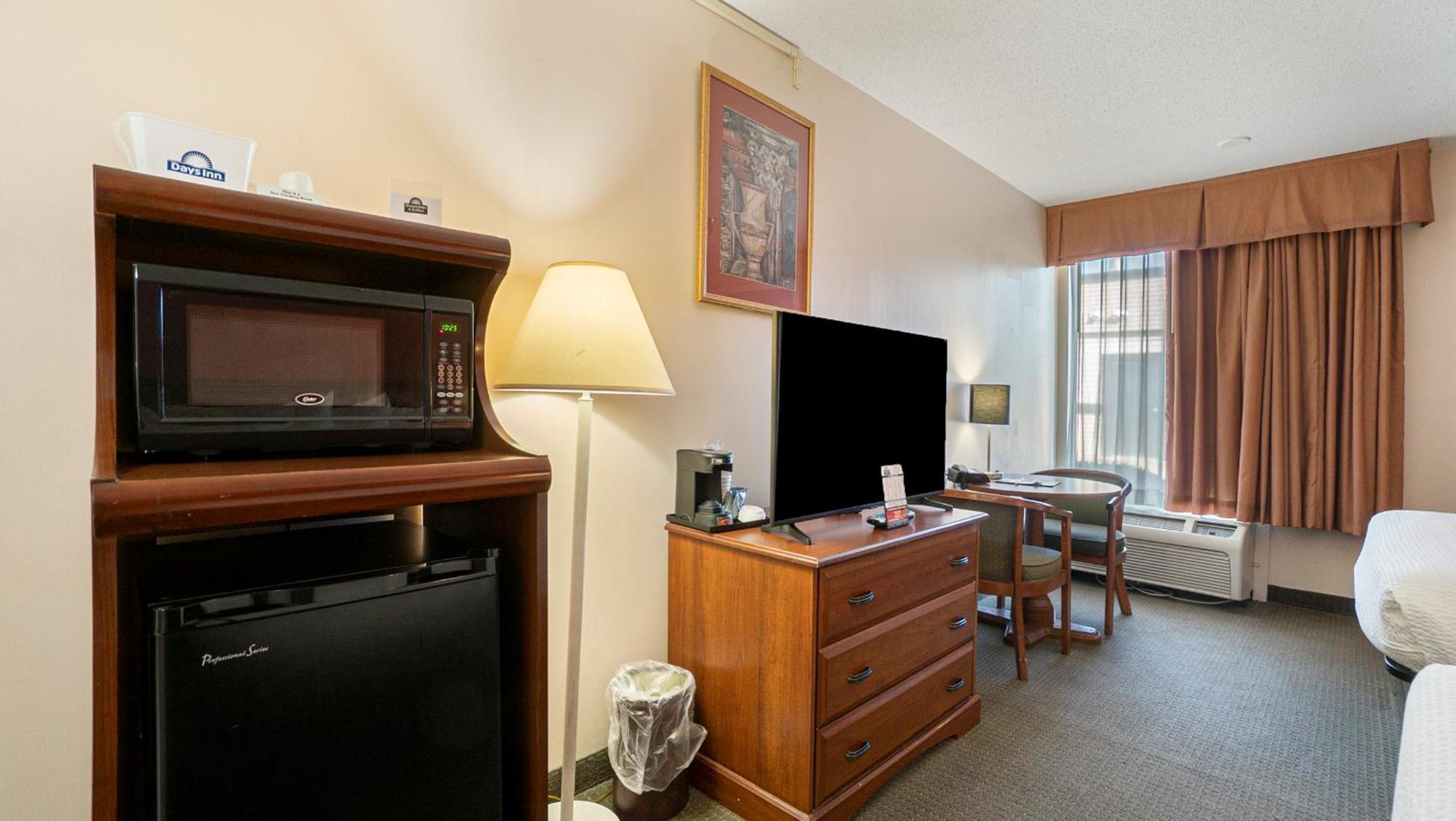 Mount Pleasant Vacations - Days Inn  Suites by Wyndham Mt Pleasant - Property Image 12