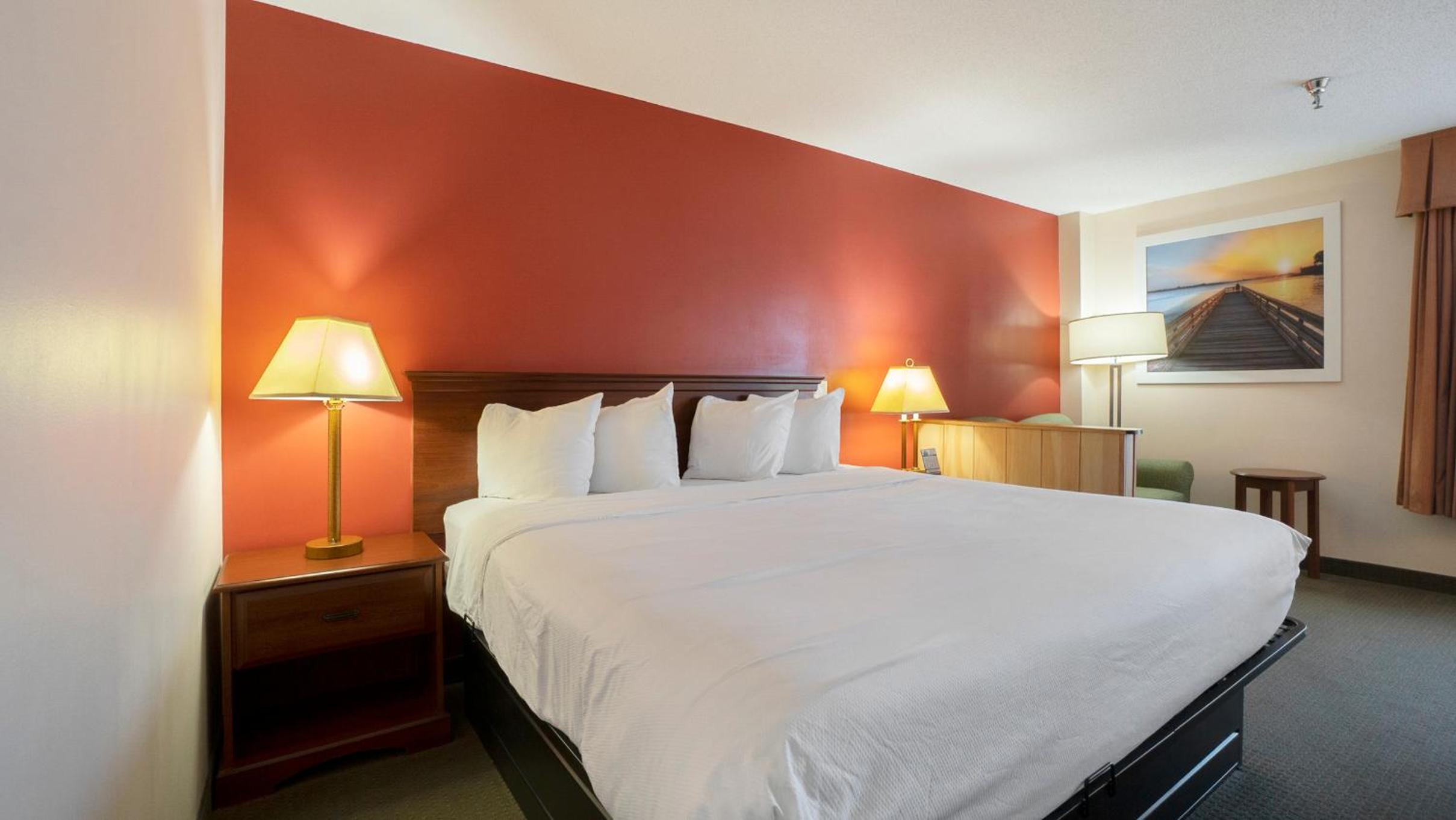 Mount Pleasant Vacations - Days Inn  Suites by Wyndham Mt Pleasant - Property Image 11