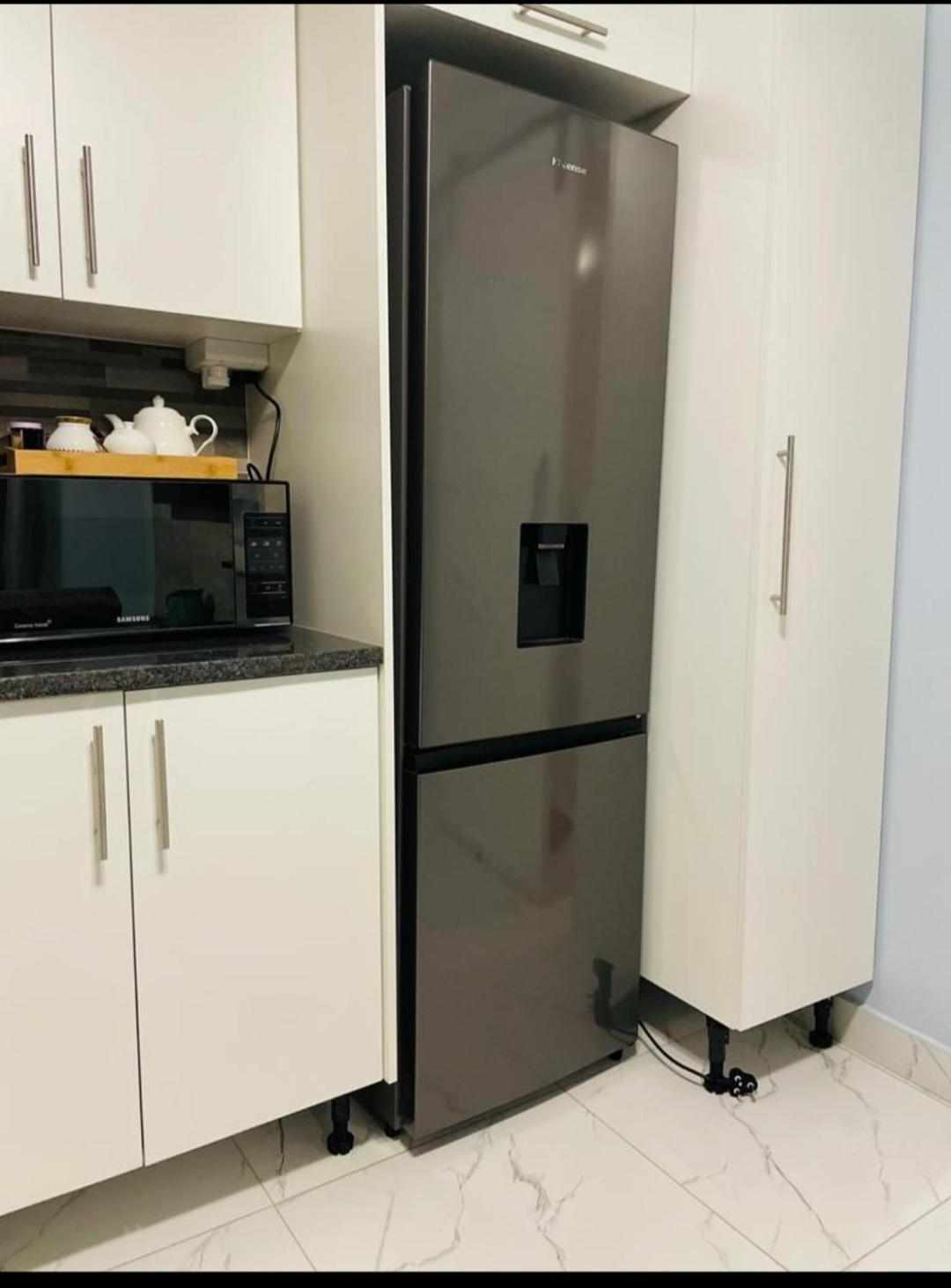 Peaceful, cozy one bed apartment with inverter backup