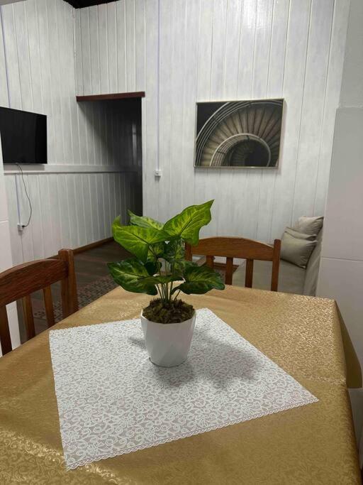 Vila dos pássaros, casa completa