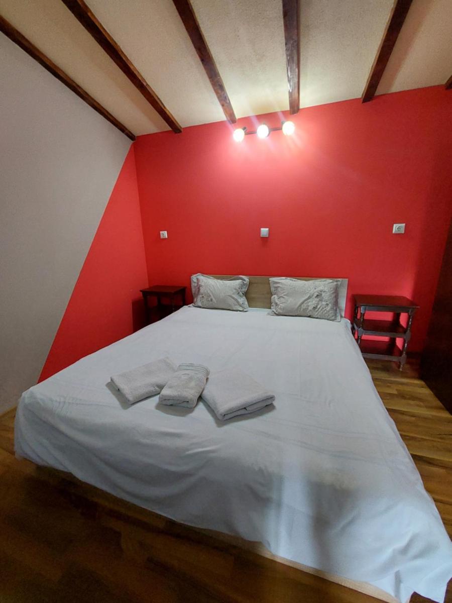 Guest Rooms Vŭrbite
