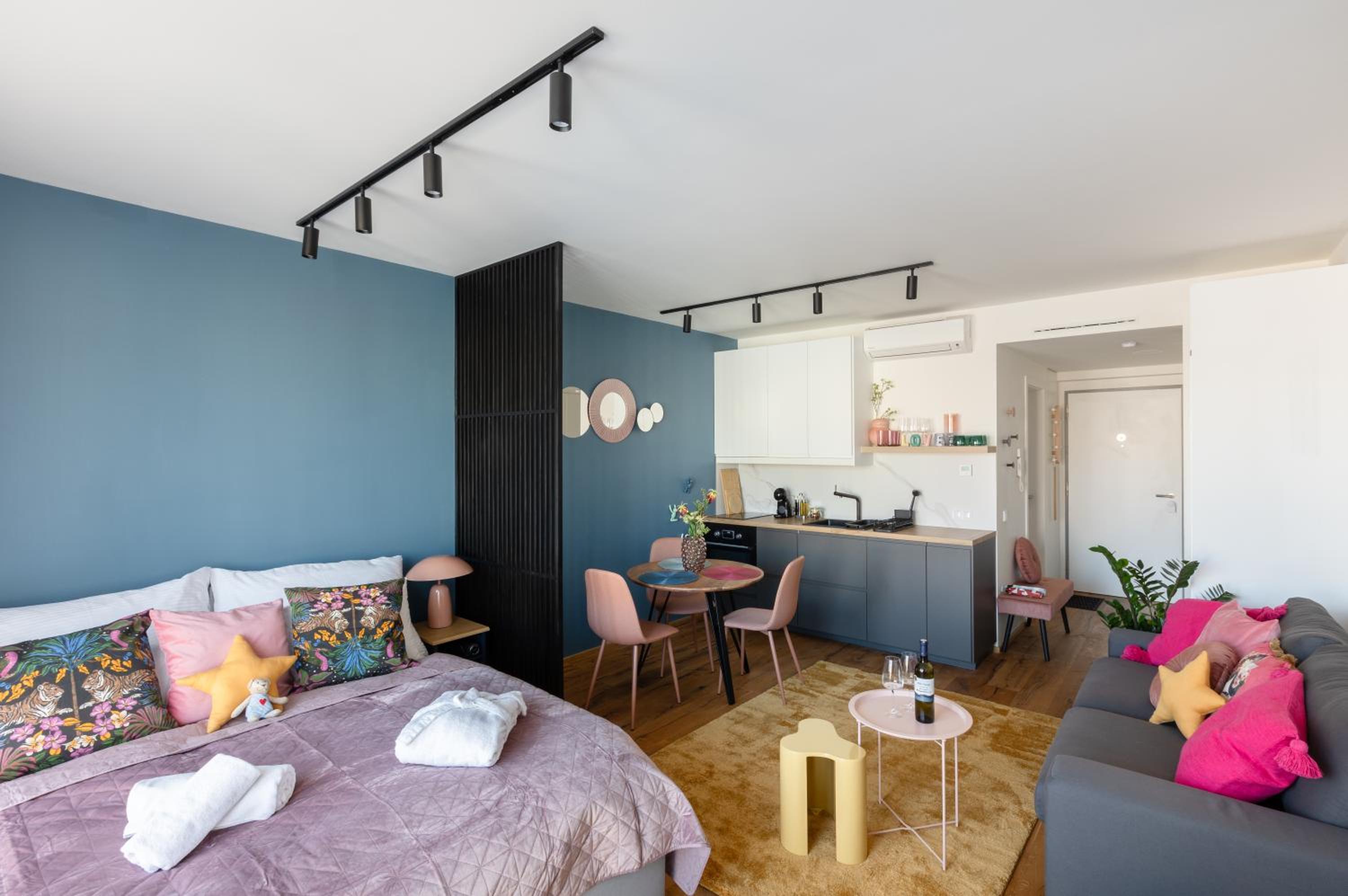 Urban Chic Residences