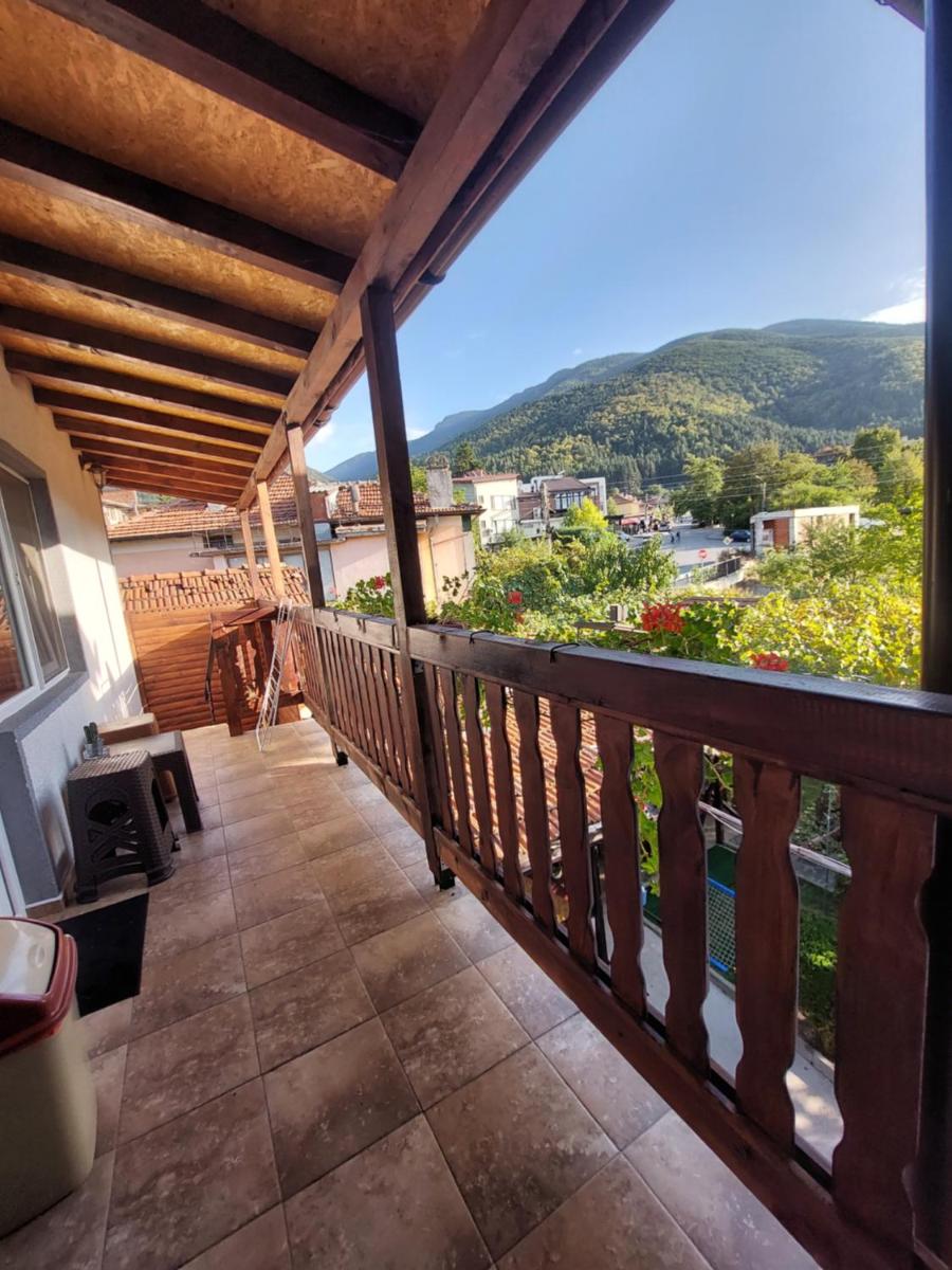 Guest Rooms Vŭrbite