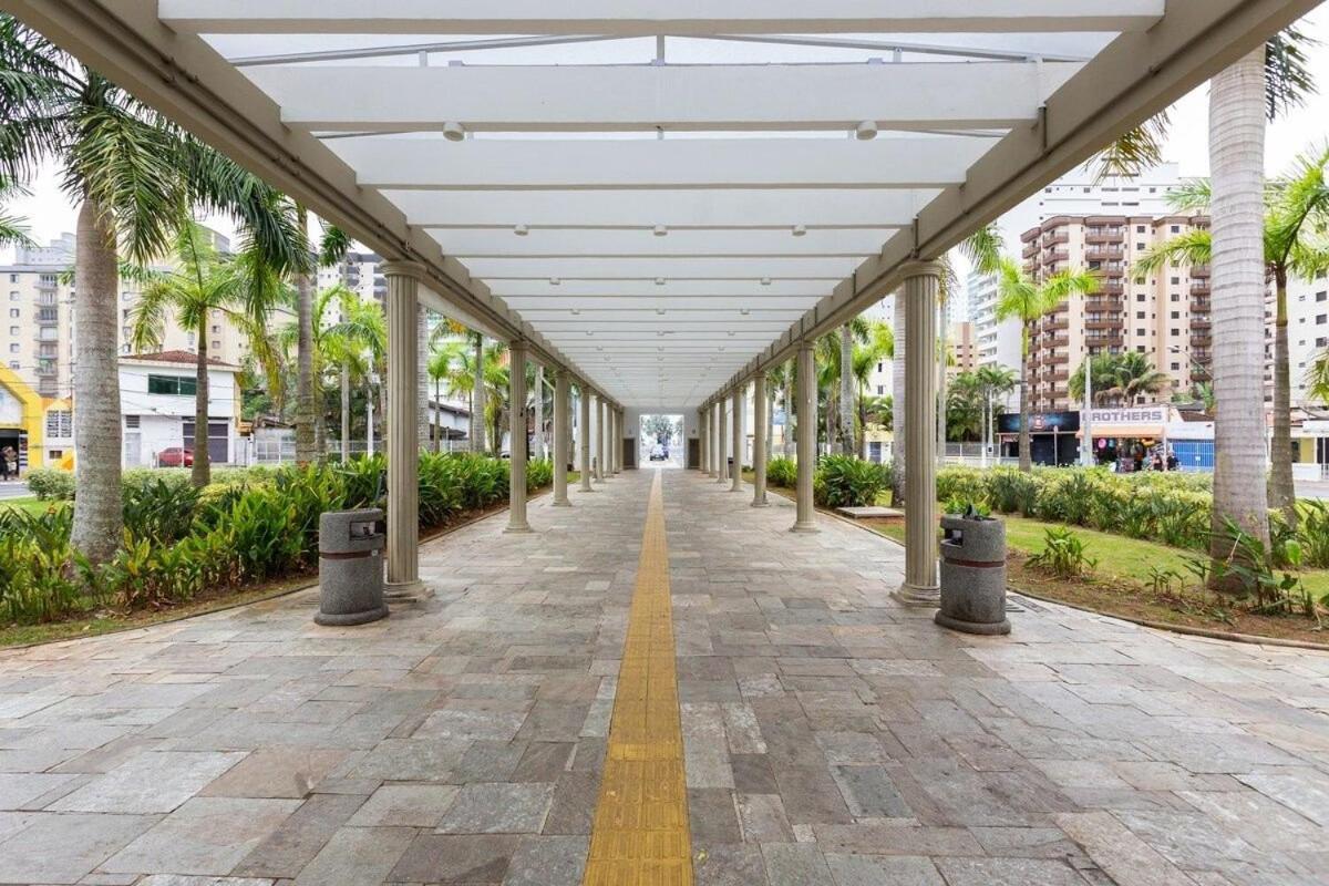 Apto 200 m da praia Wi-Fi suíte 6 pessoas garagem