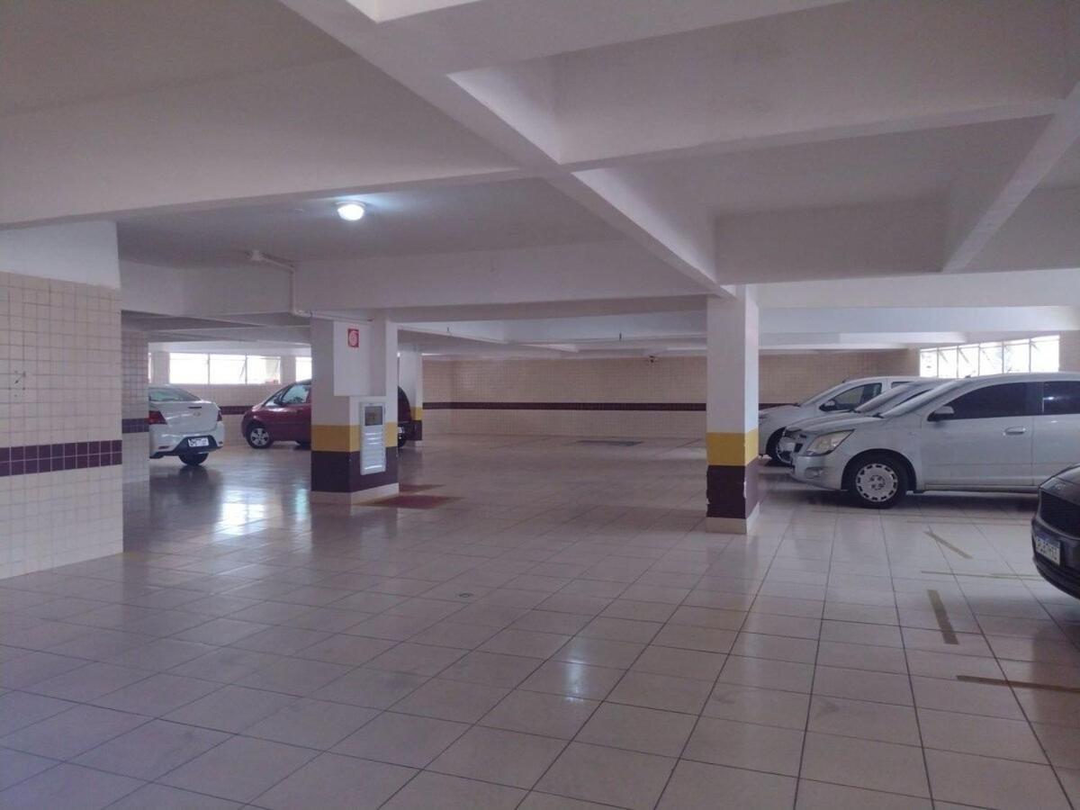 Apto 200 m da praia Wi-Fi suíte 6 pessoas garagem