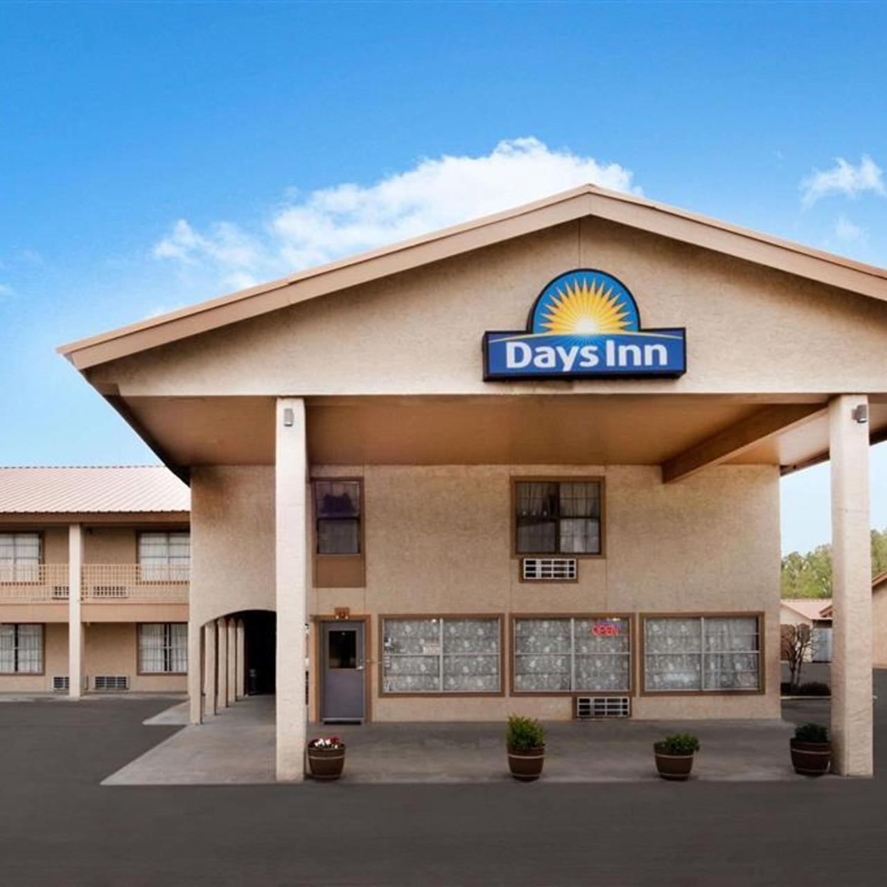 Days Inn by Wyndham Kenedy Karnes City, Photo 28