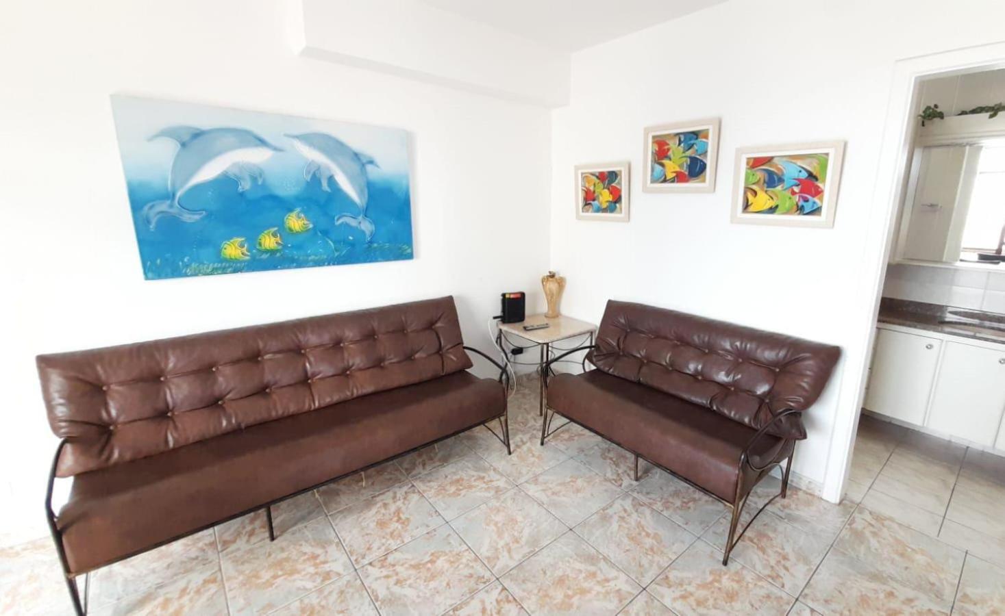 Apartamento na enseada, com vista pro Mar. view 4