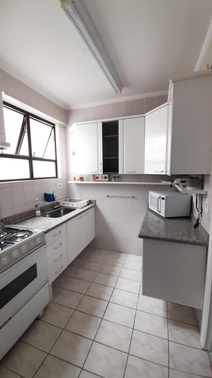 Apartamento na enseada, com vista pro Mar. view 5