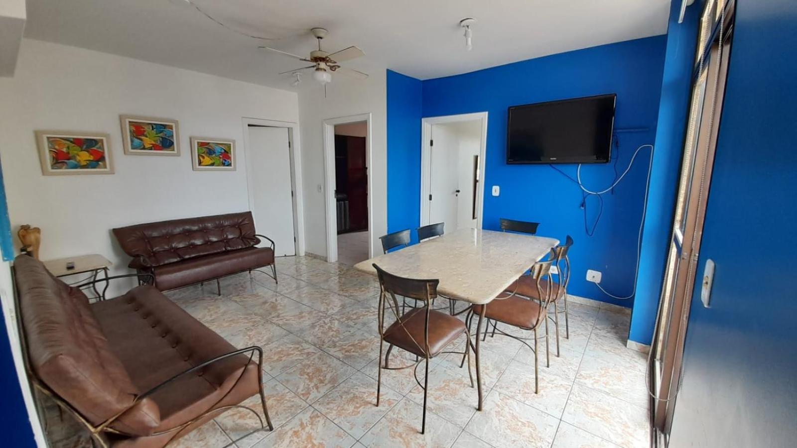 Apartamento na enseada, com vista pro Mar. view 3