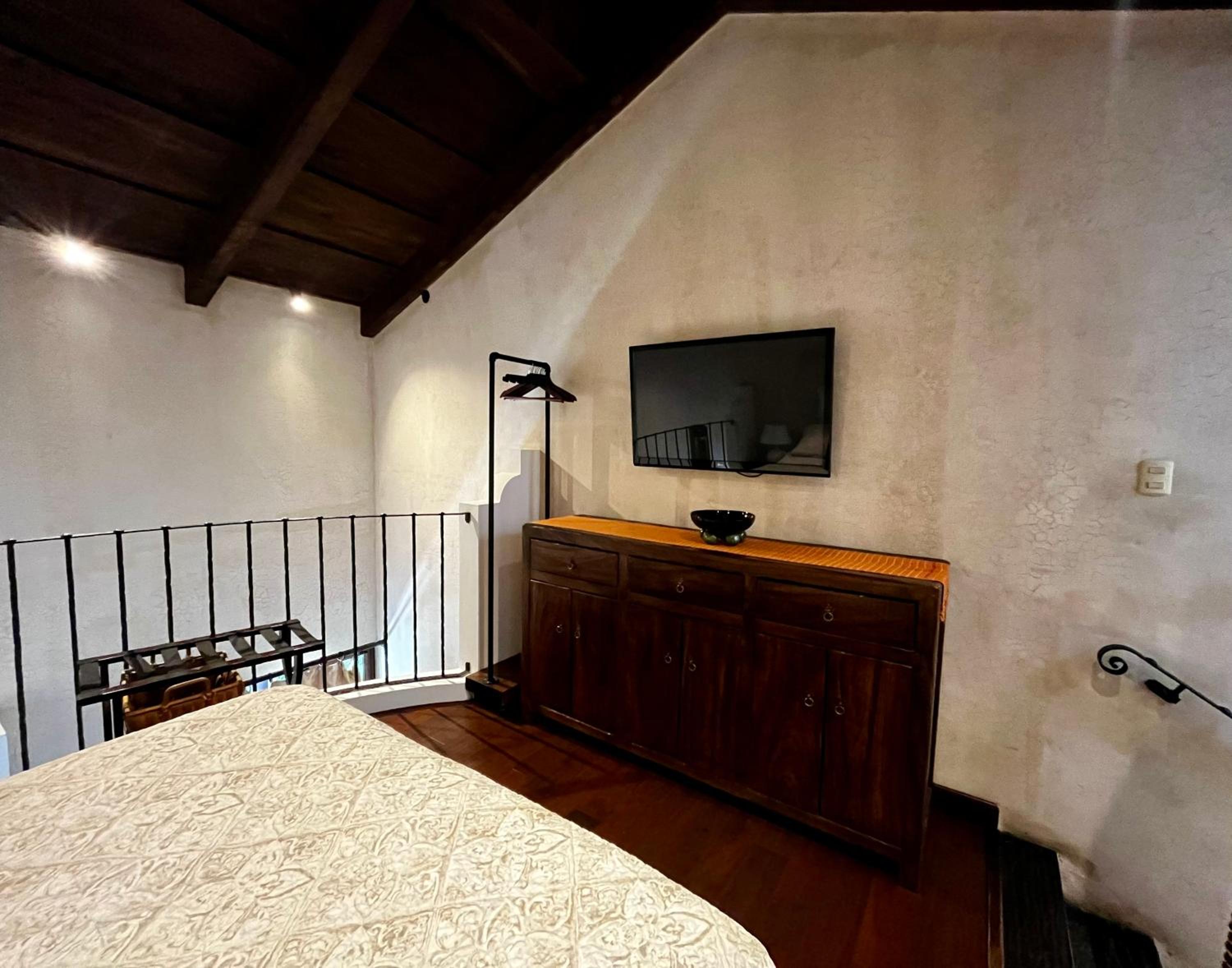 Boutique Villa in Antigua view 3