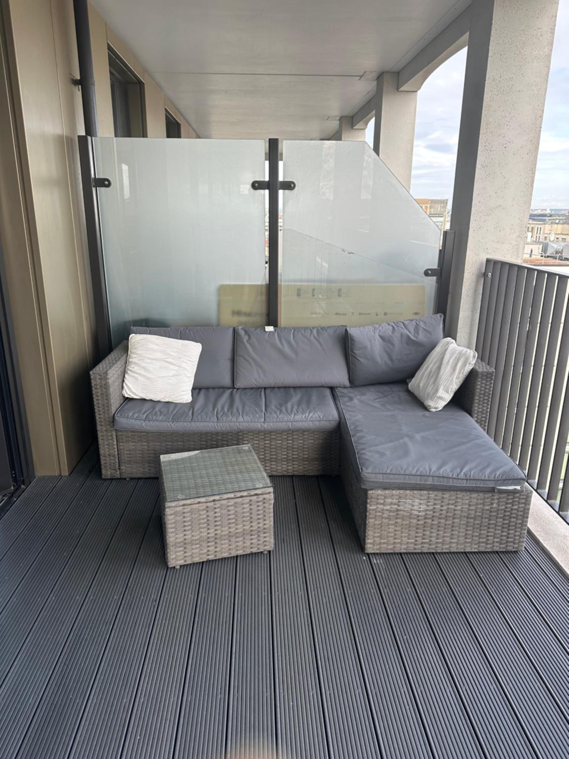 Spacious modern 1 bed Apartment.