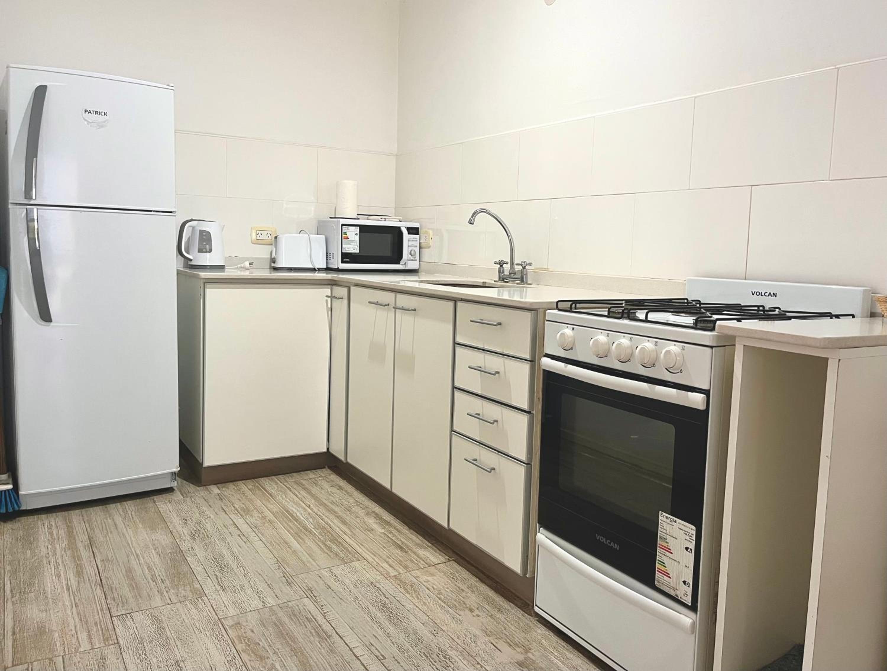Espectacular departamento sobre la laguna para parejas