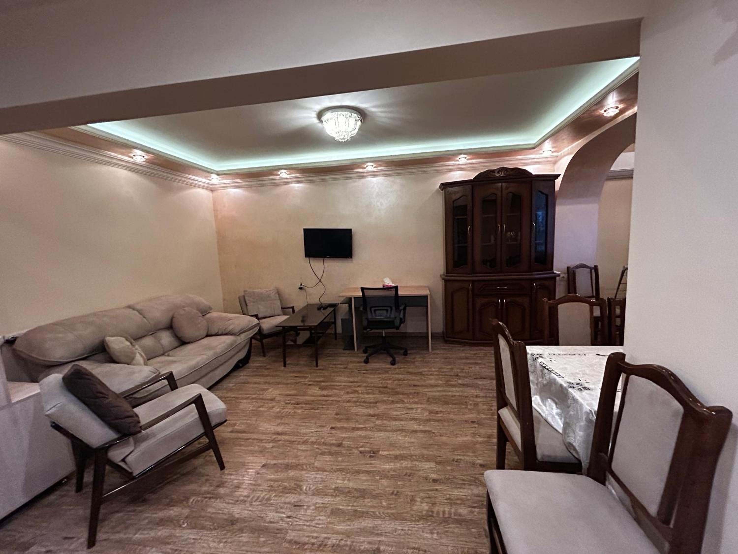 Apartment in centre EVN
