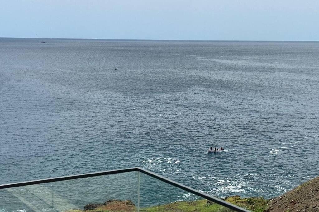 Ocean Mirror Apartment