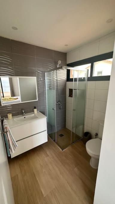 Ocean Mirror Apartment