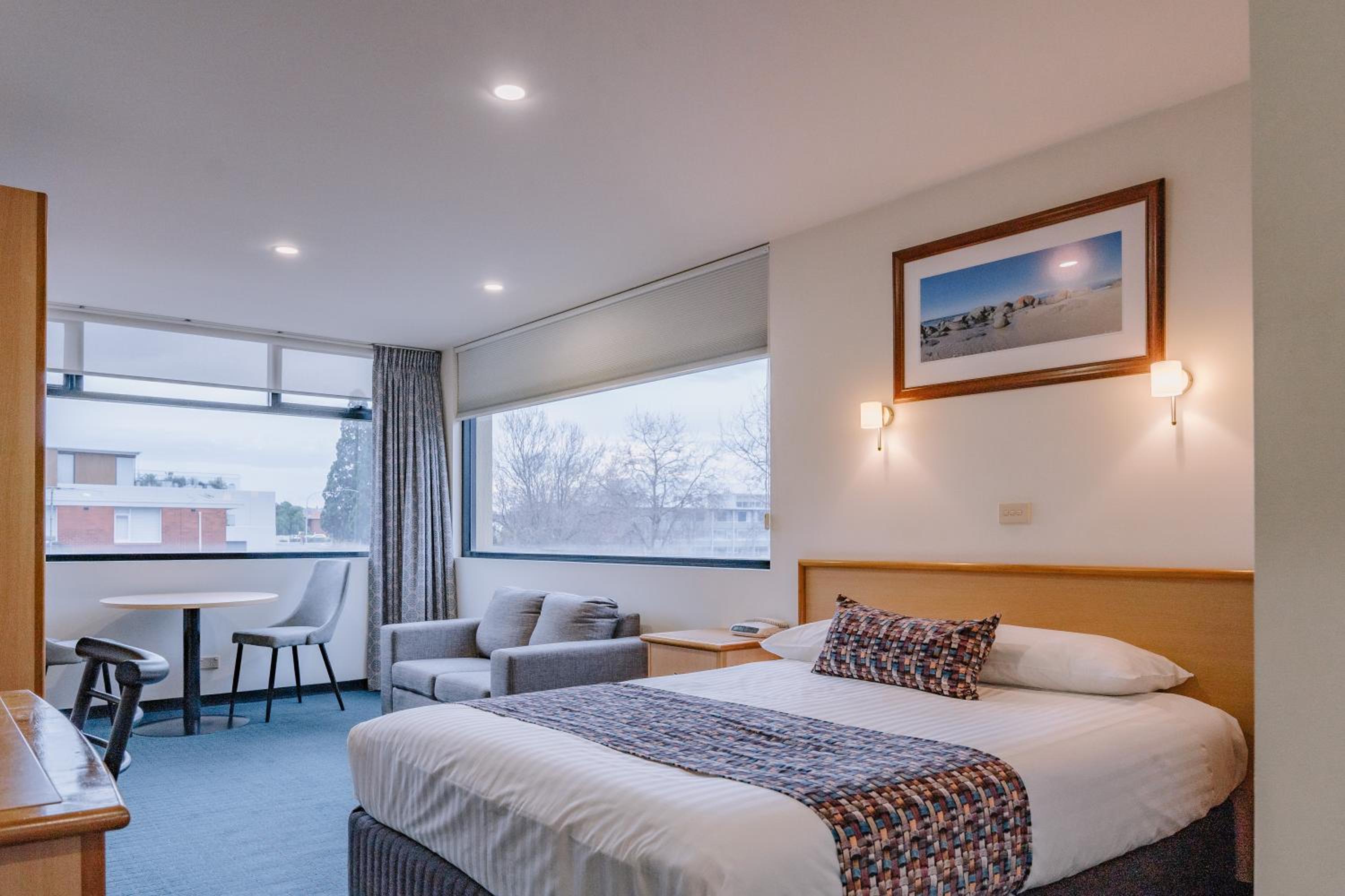 429 Apartments & Suites
