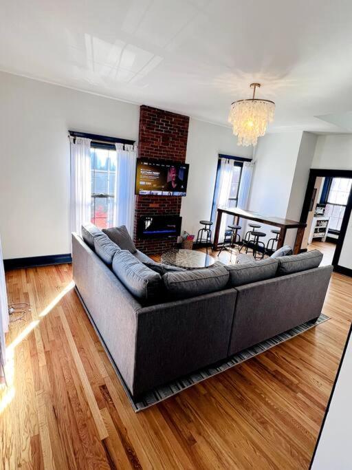 Large West End Penthouse walk to Old Port w/Parking view 3