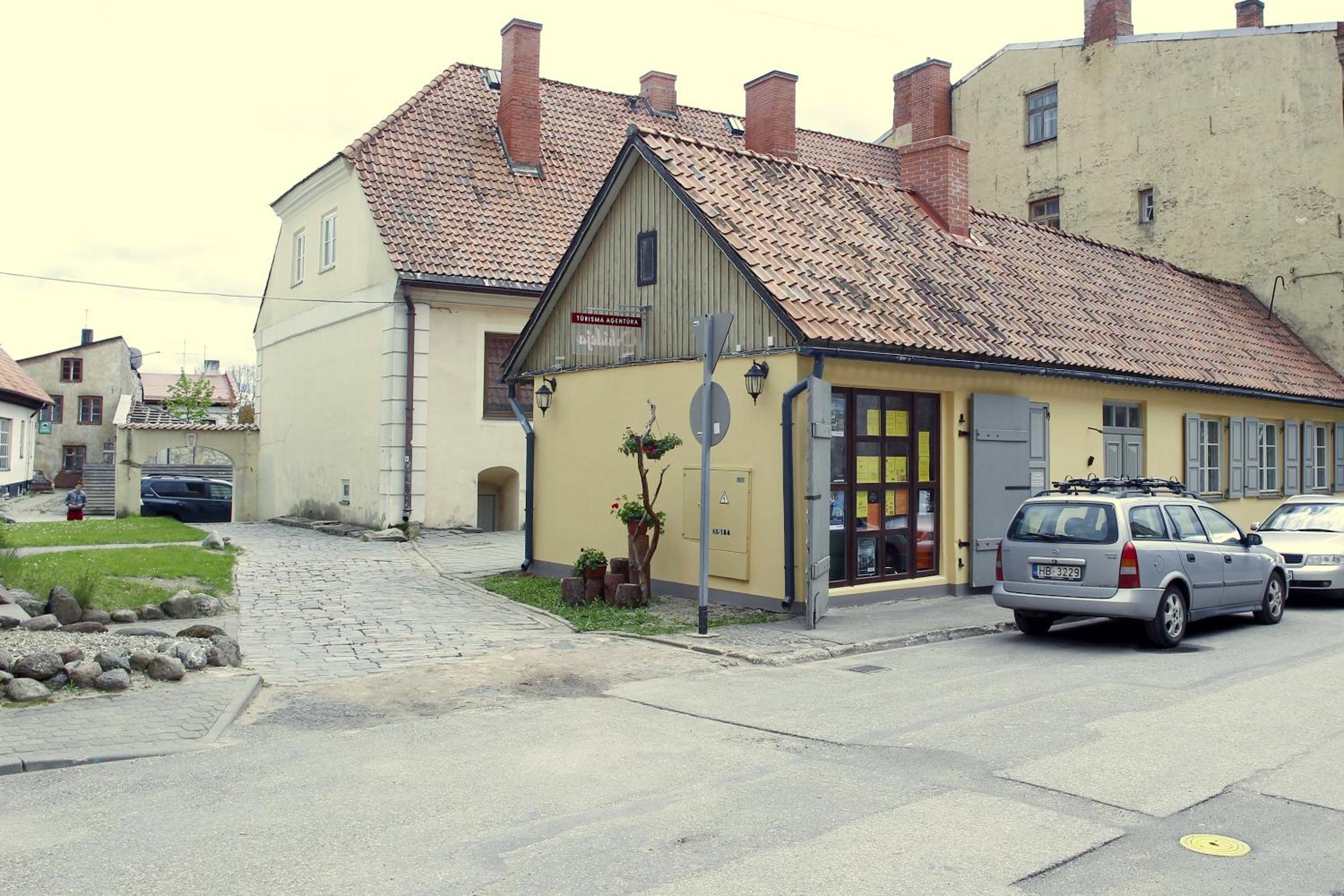 Photo 11