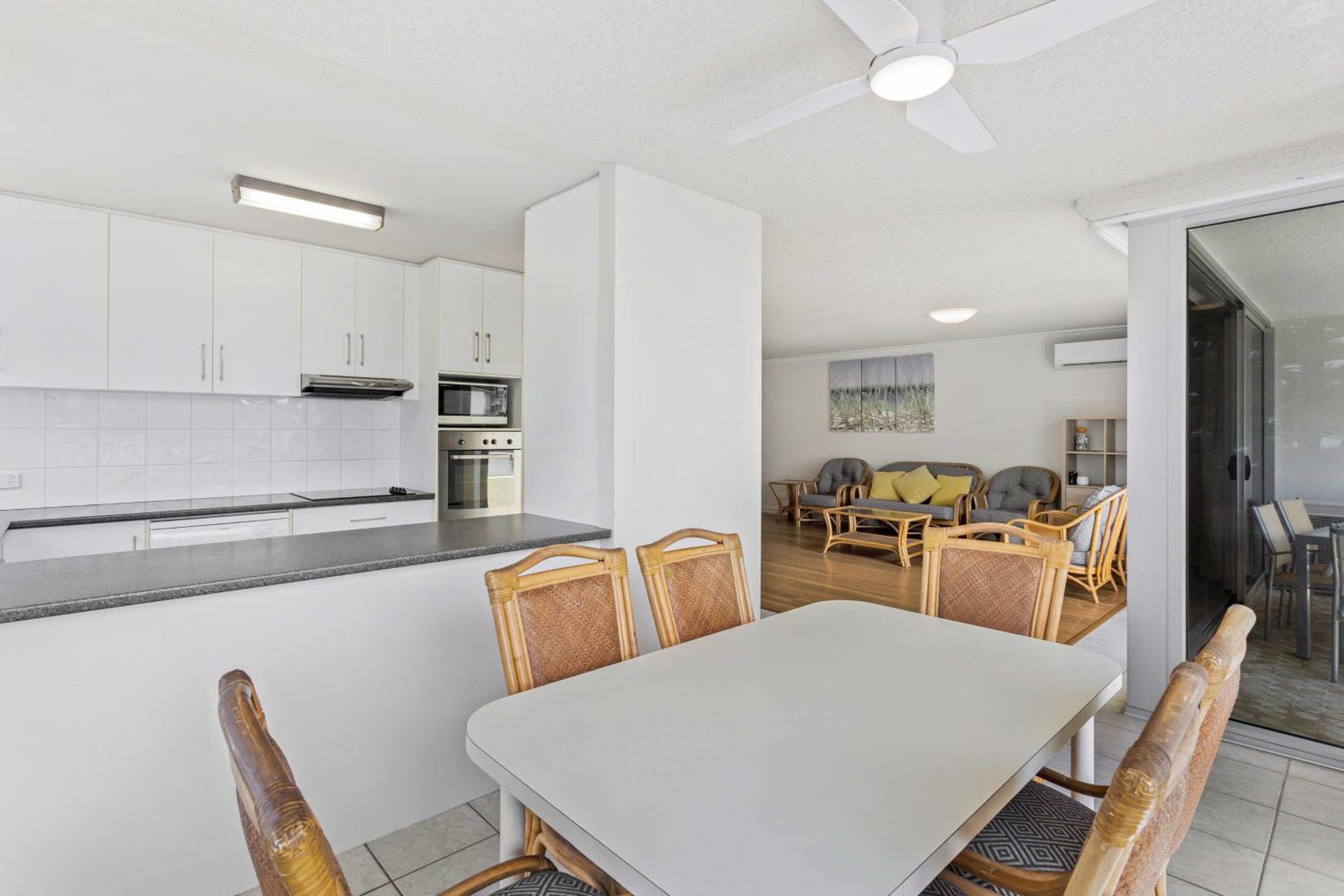 Ambassador Beachfront Apartments - Hosted by Burleigh Letting