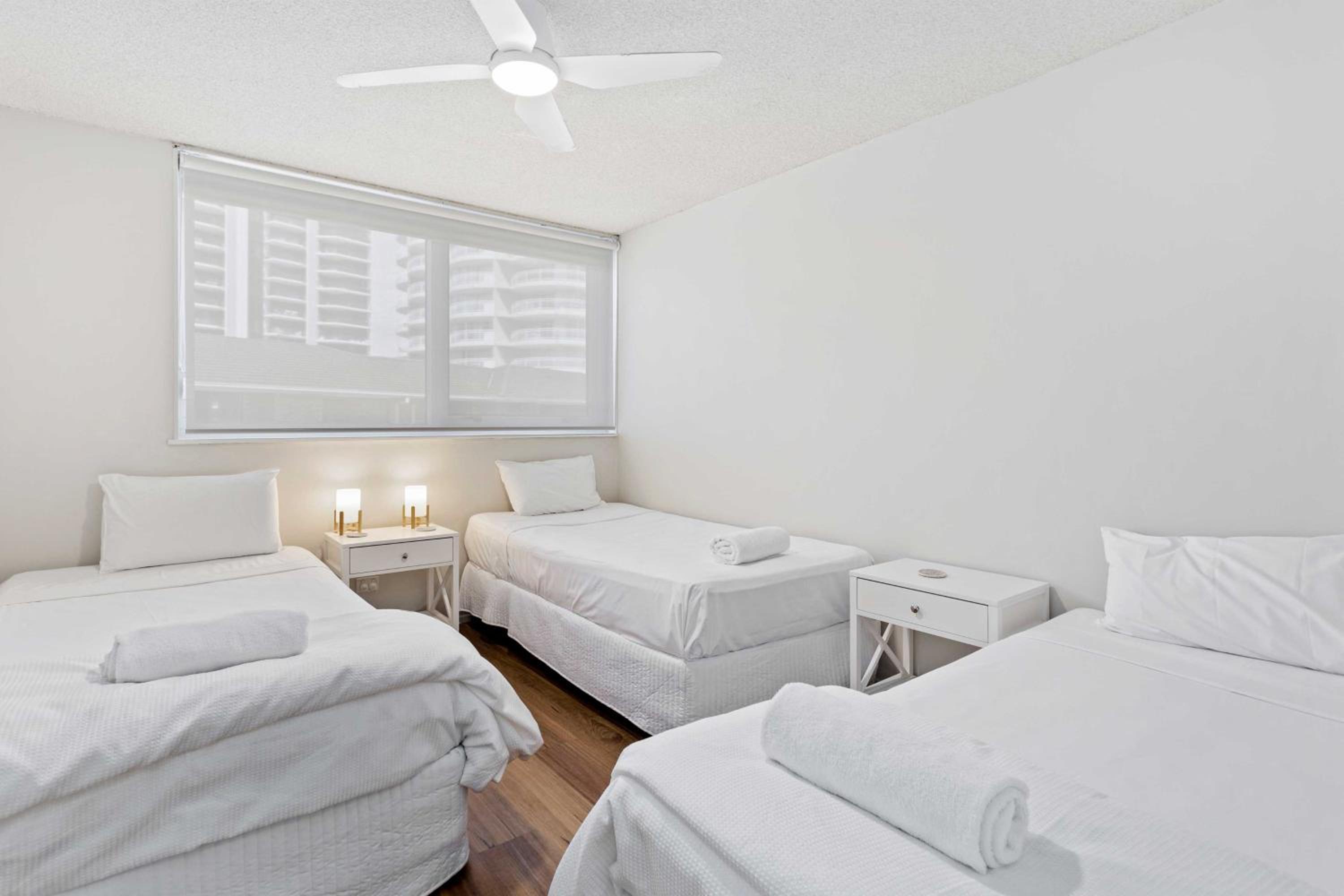 Ambassador Beachfront Apartments - Hosted by Burleigh Letting