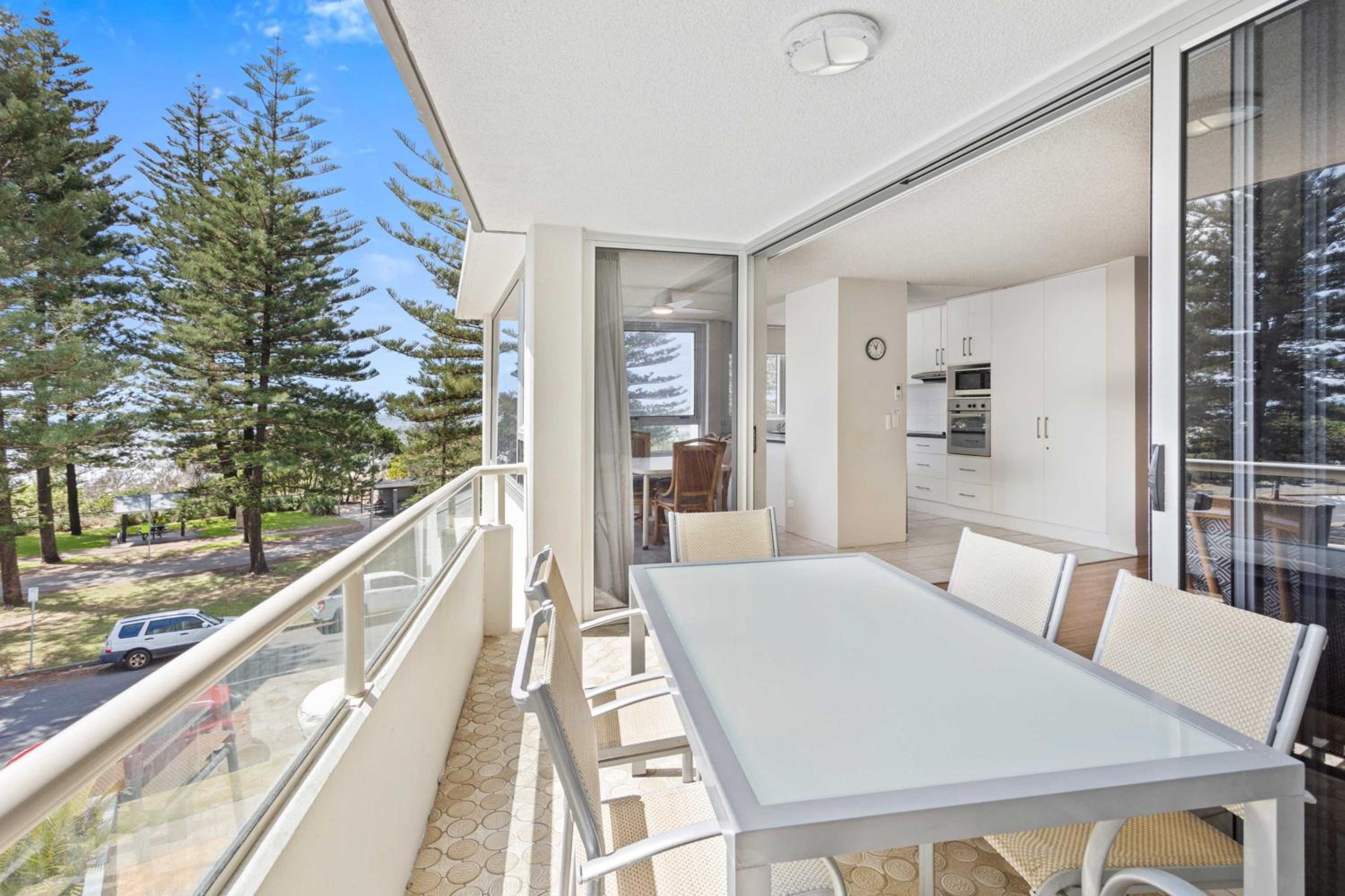 Ambassador Beachfront Apartments - Hosted by Burleigh Letting