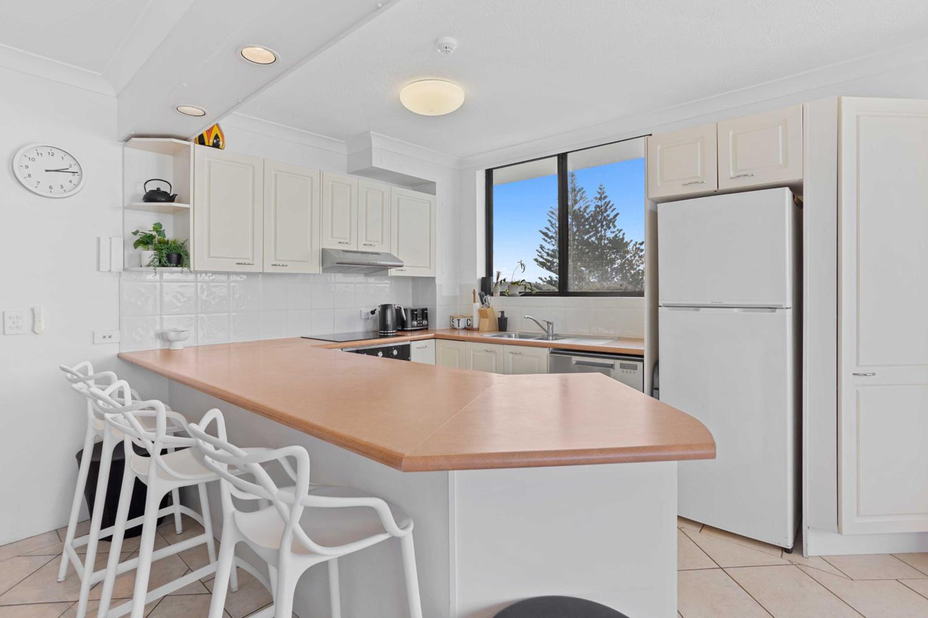 Seascape - Hosted by Burleigh Letting