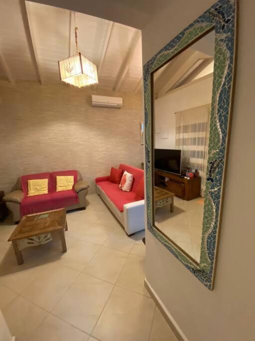 Esplendor House - Little Cambury