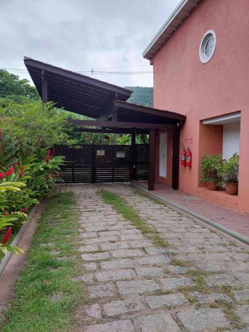Esplendor House - Little Cambury