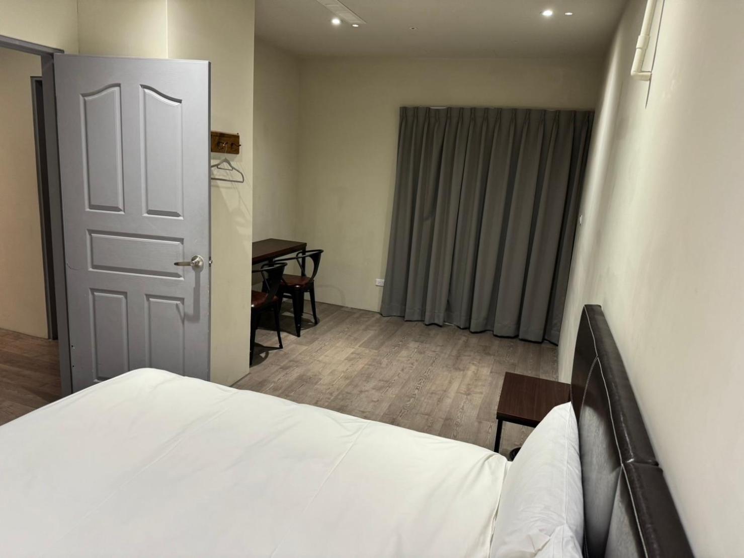 Saint Hostel