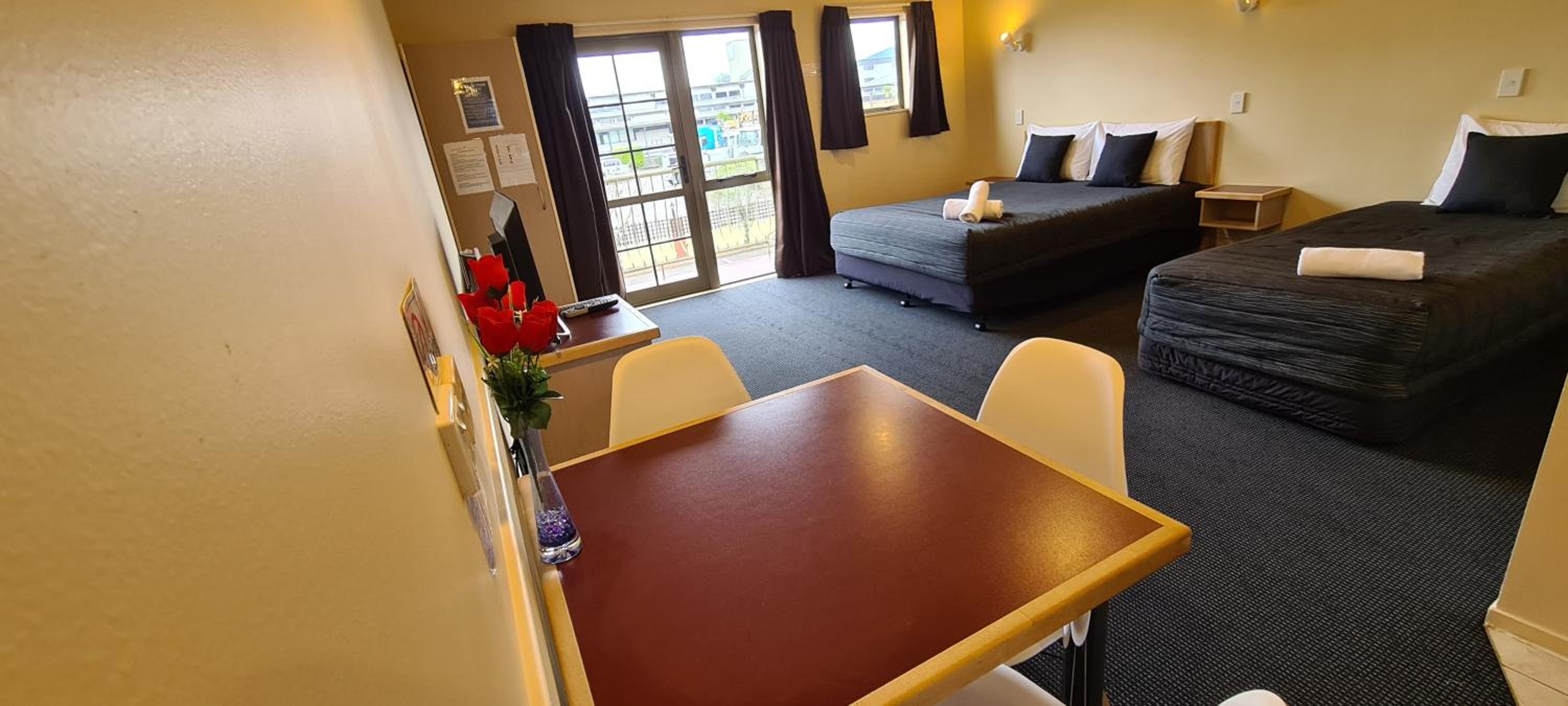 New Castle Motor Lodge