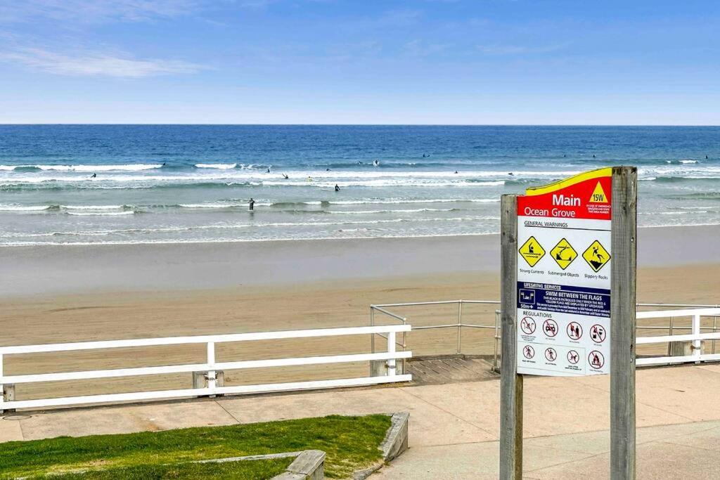 Mod House Ocean Grove- Walk to the shops, cafes, beach and park! Brand new luxury apartment in gated complex