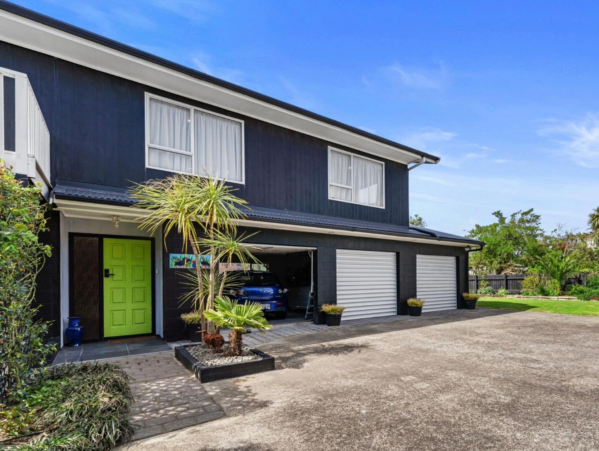 Coastal Oasis - Papamoa Beach Holiday Home view 4