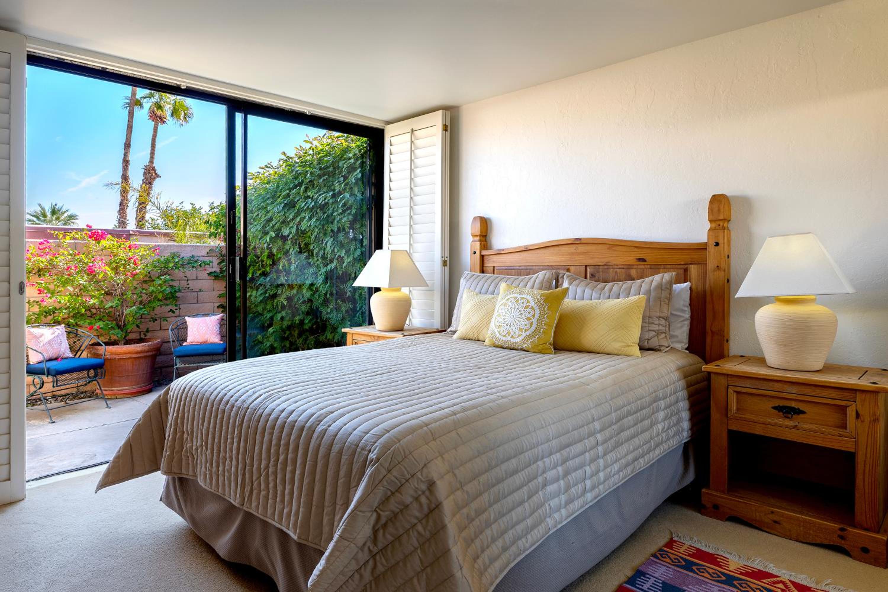 Photo 75