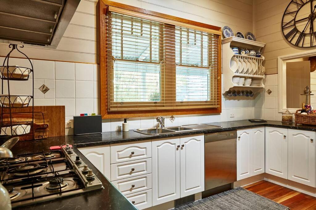Inglenook Cottage Healesville