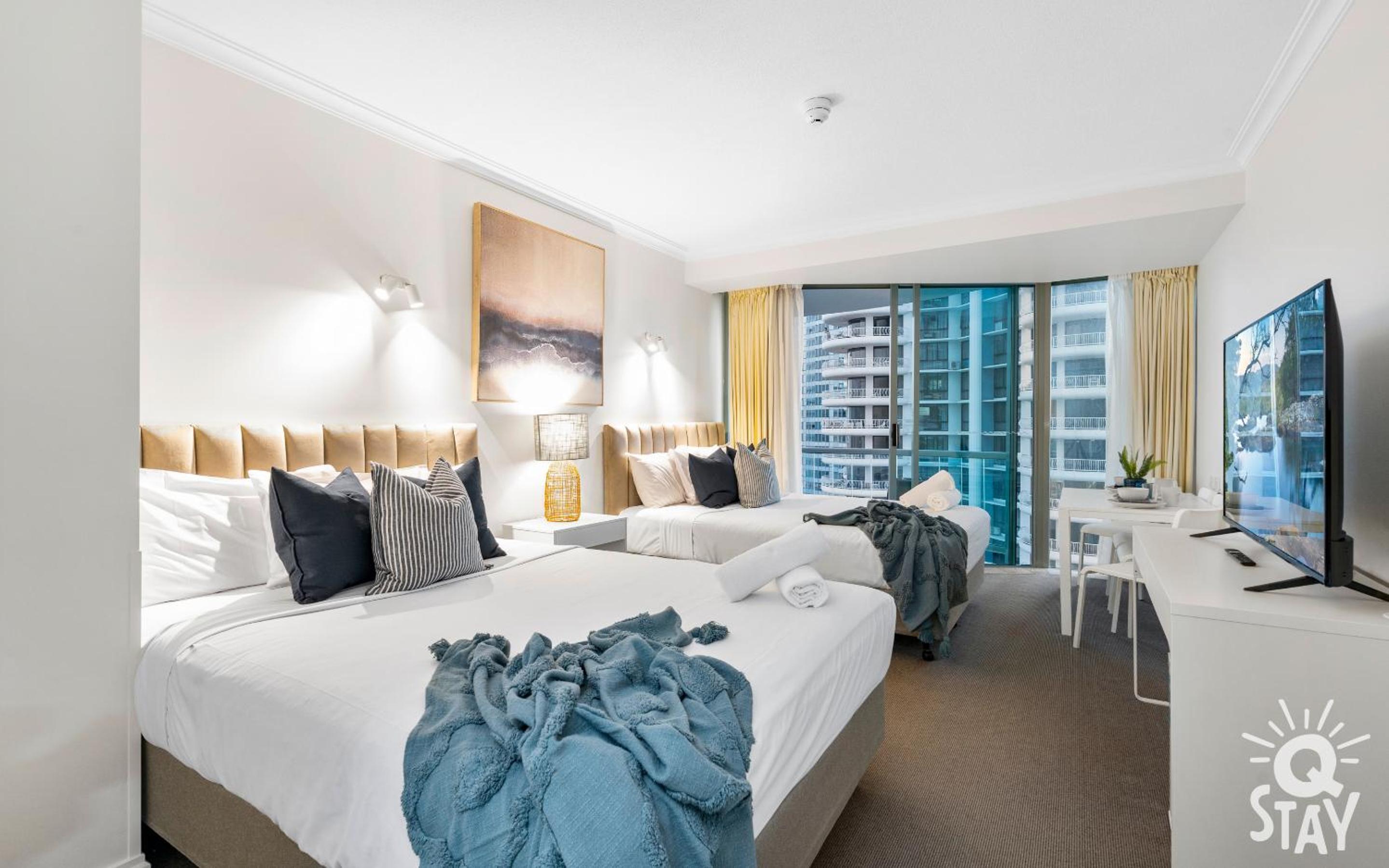 Legends Apartments - QStay