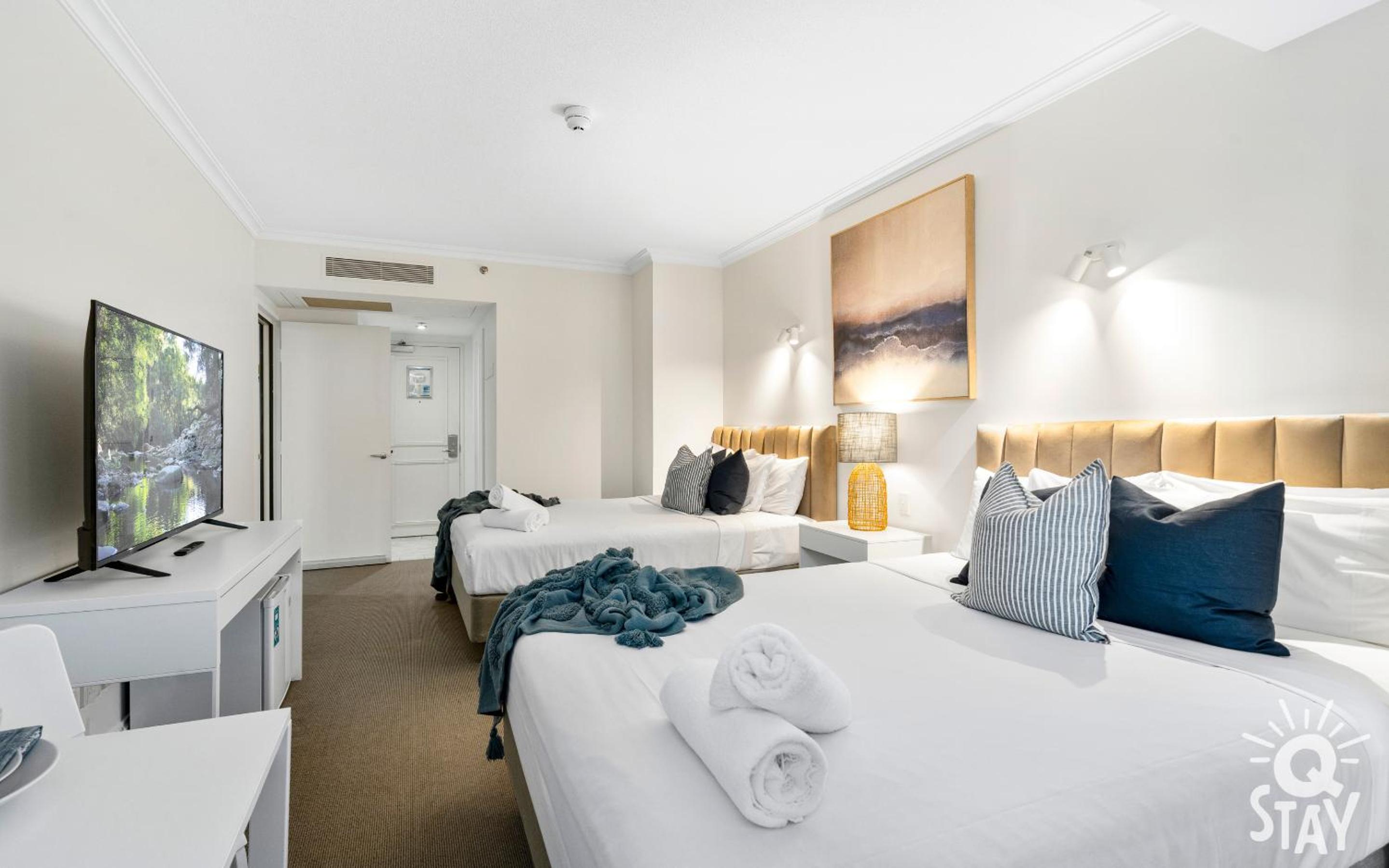 Legends Apartments - QStay
