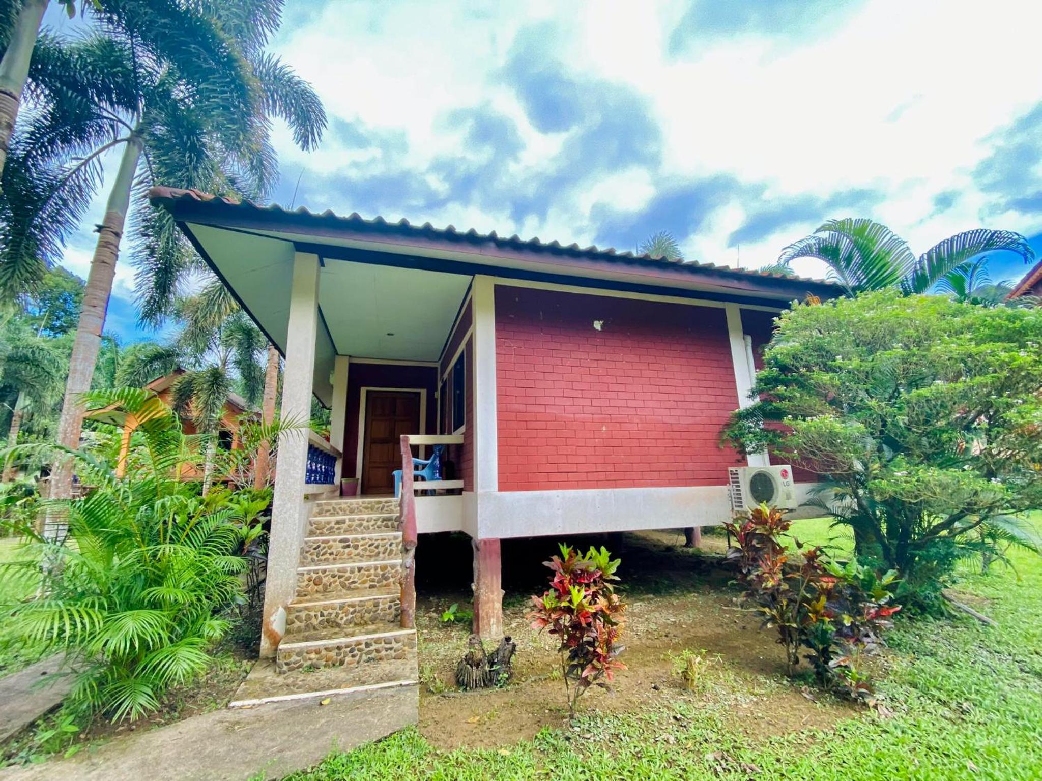 Khao Sok Nung House