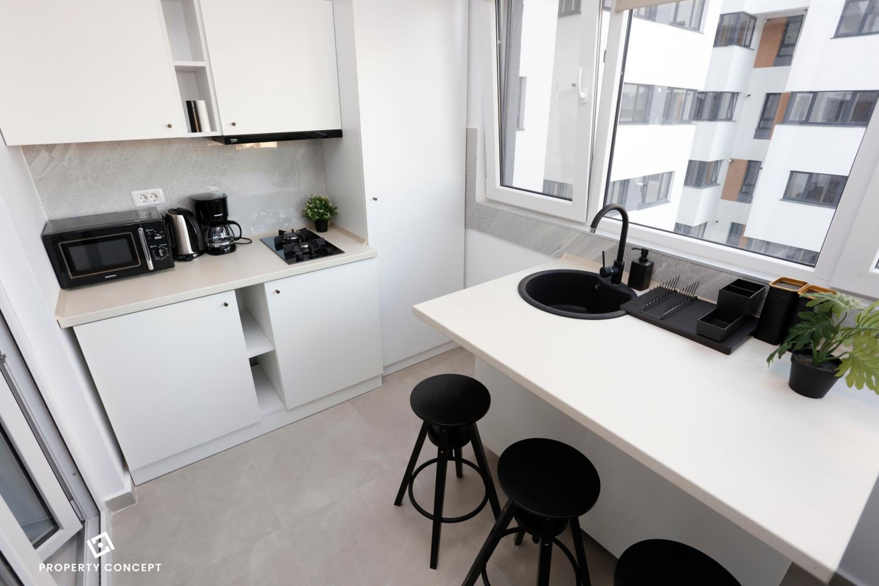 Central Residence Apartment 920 view 4