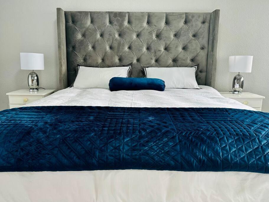 Central Bachelor Apartment - Sea Point