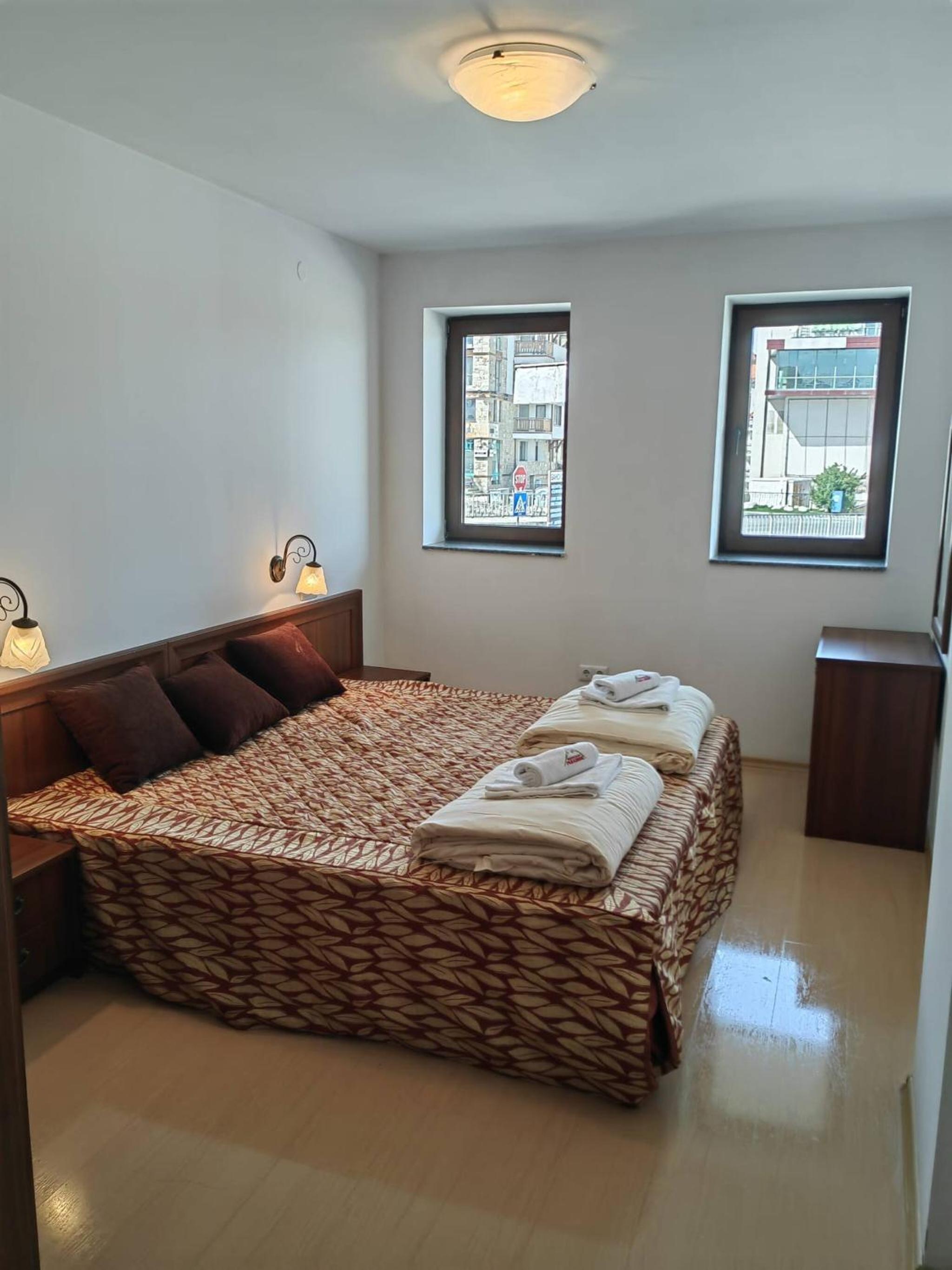 Mountain Paradise 4 - 1 Bedroom - Gondola, 100m away - Washer