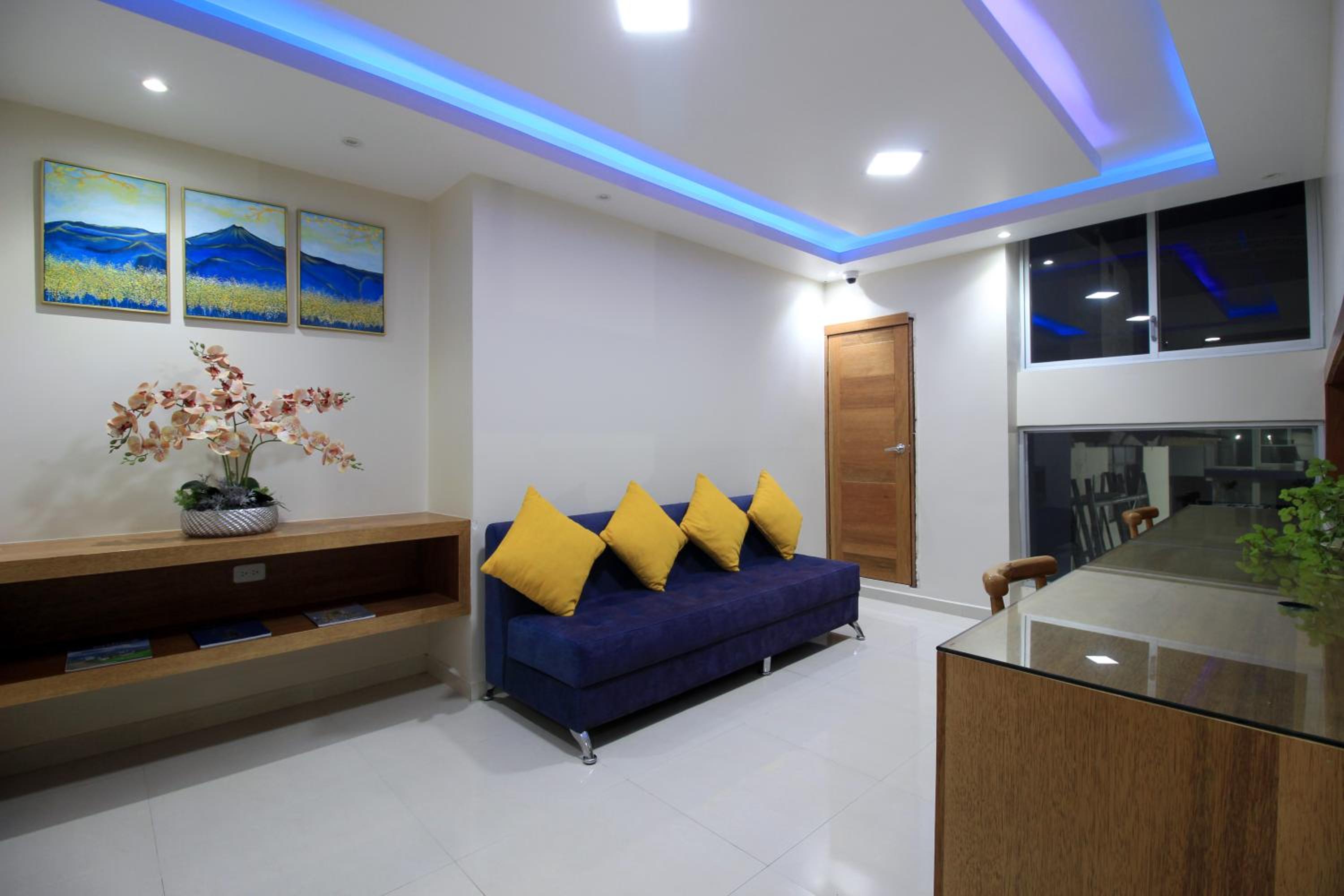 Hostal Plaza by Elvita view 5
