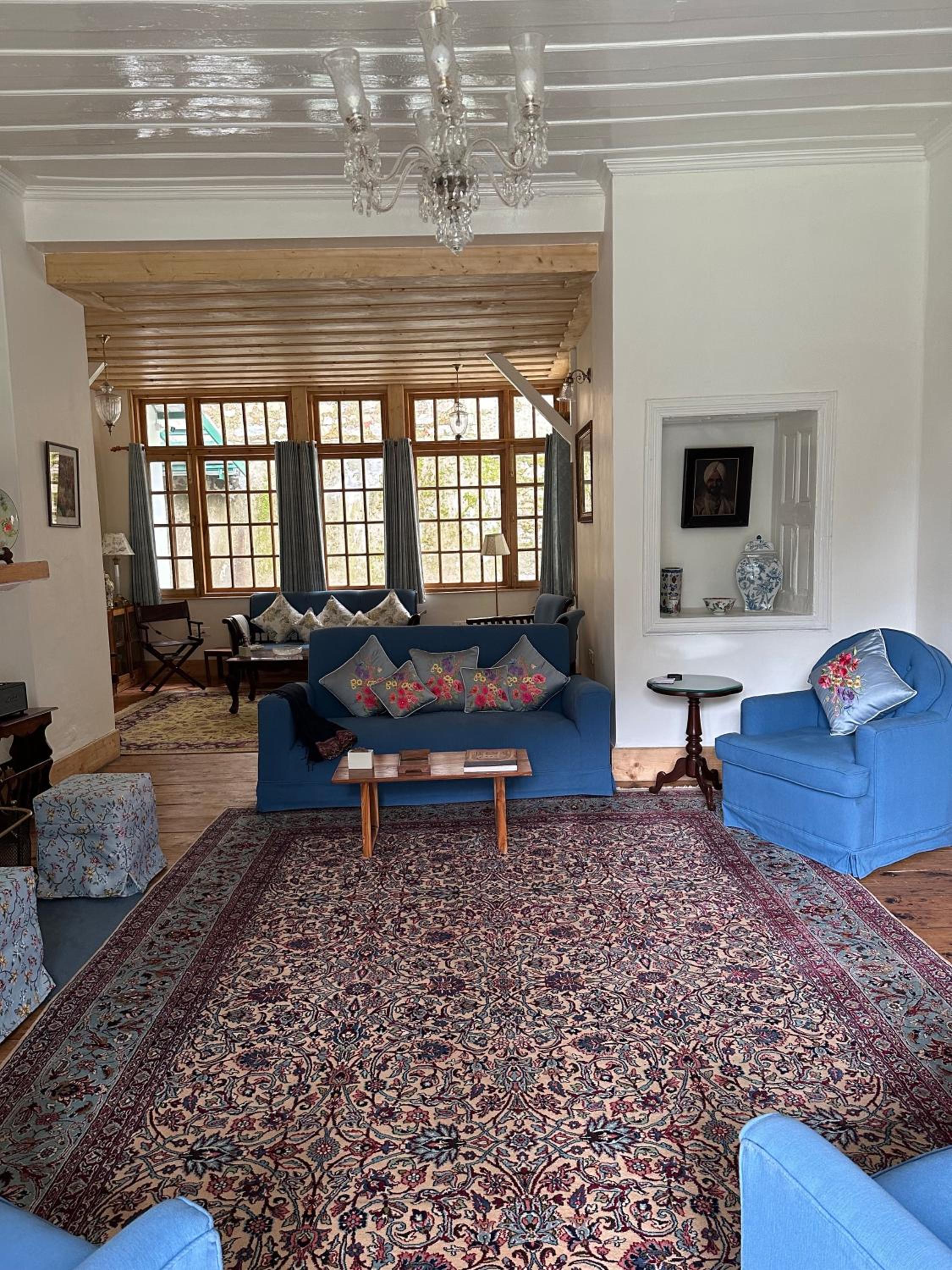 Dimple Lodge, Simla
