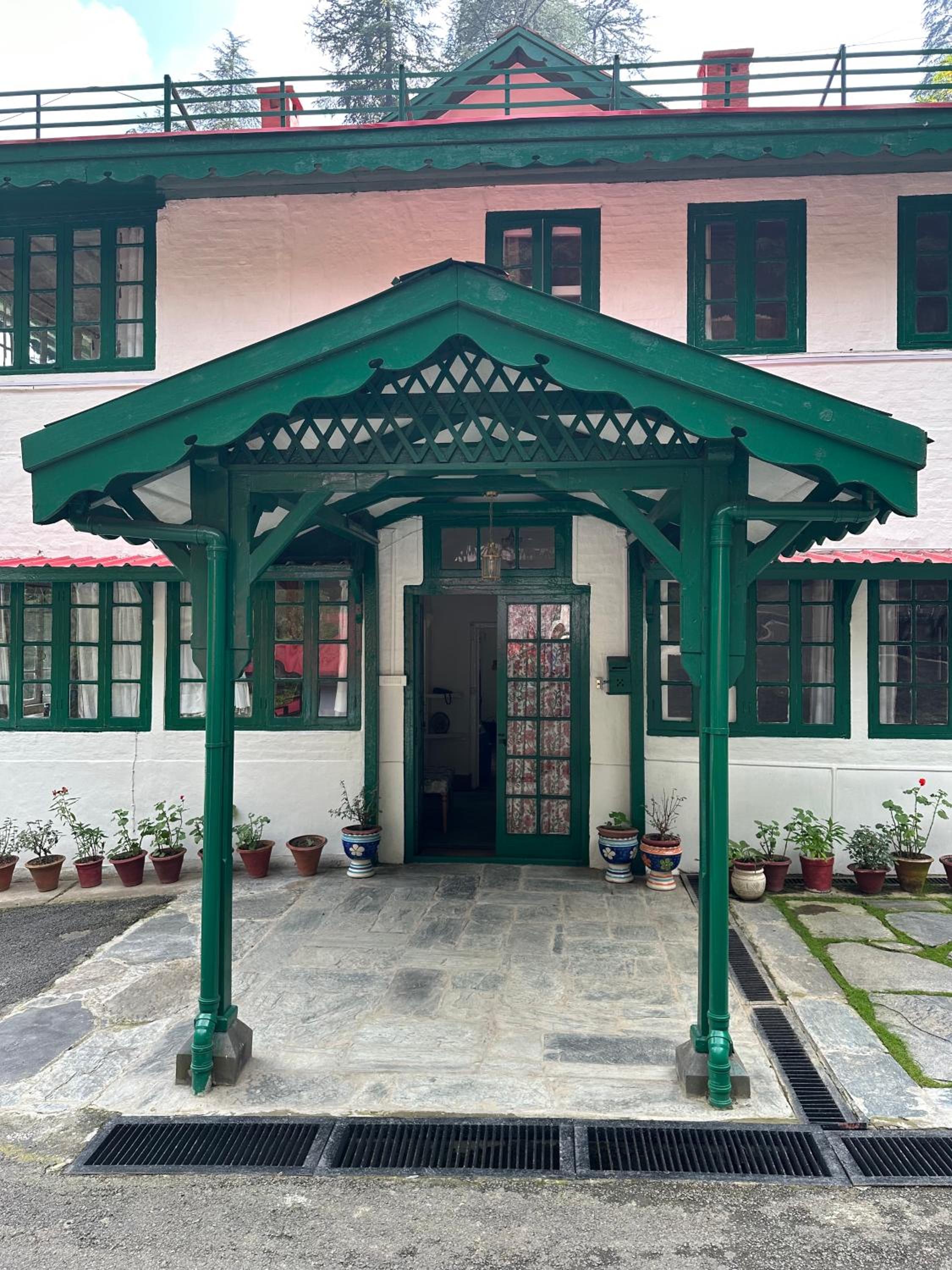 Dimple Lodge, Simla