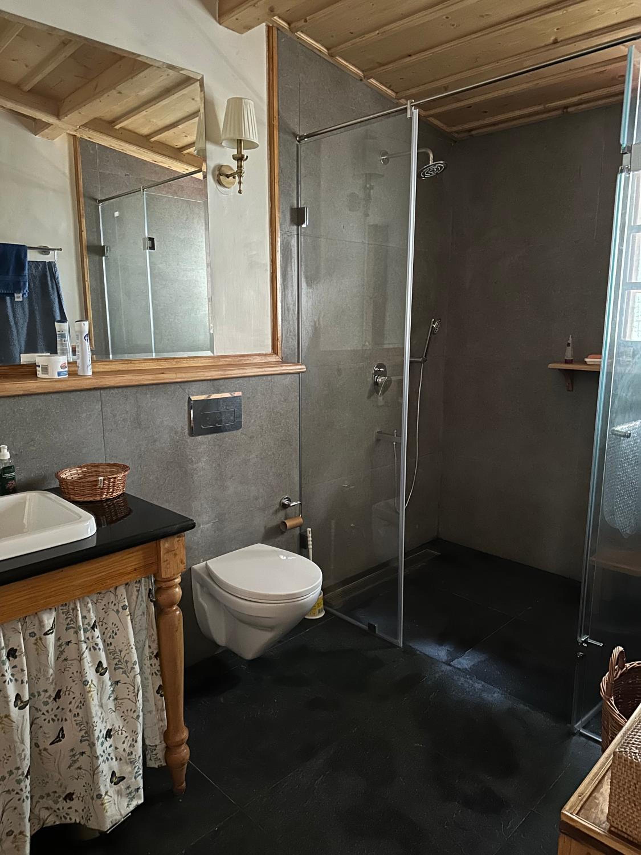 Dimple Lodge, Simla